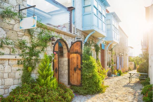Ege'den Akdeniz'e: Unutulmaz 2025 Yaz Tatili Yolculuğu