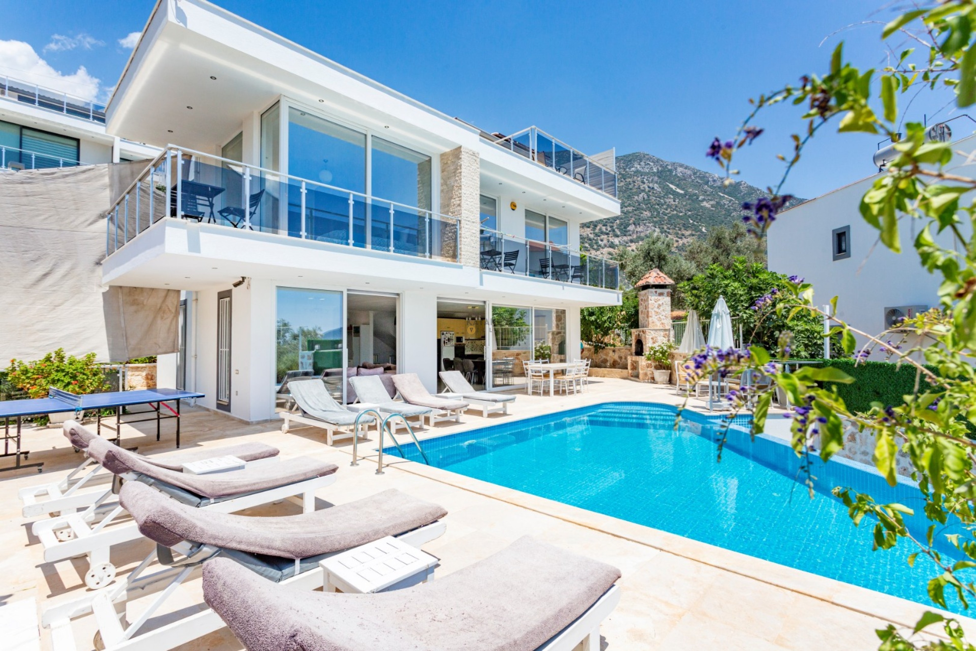 Villa Main