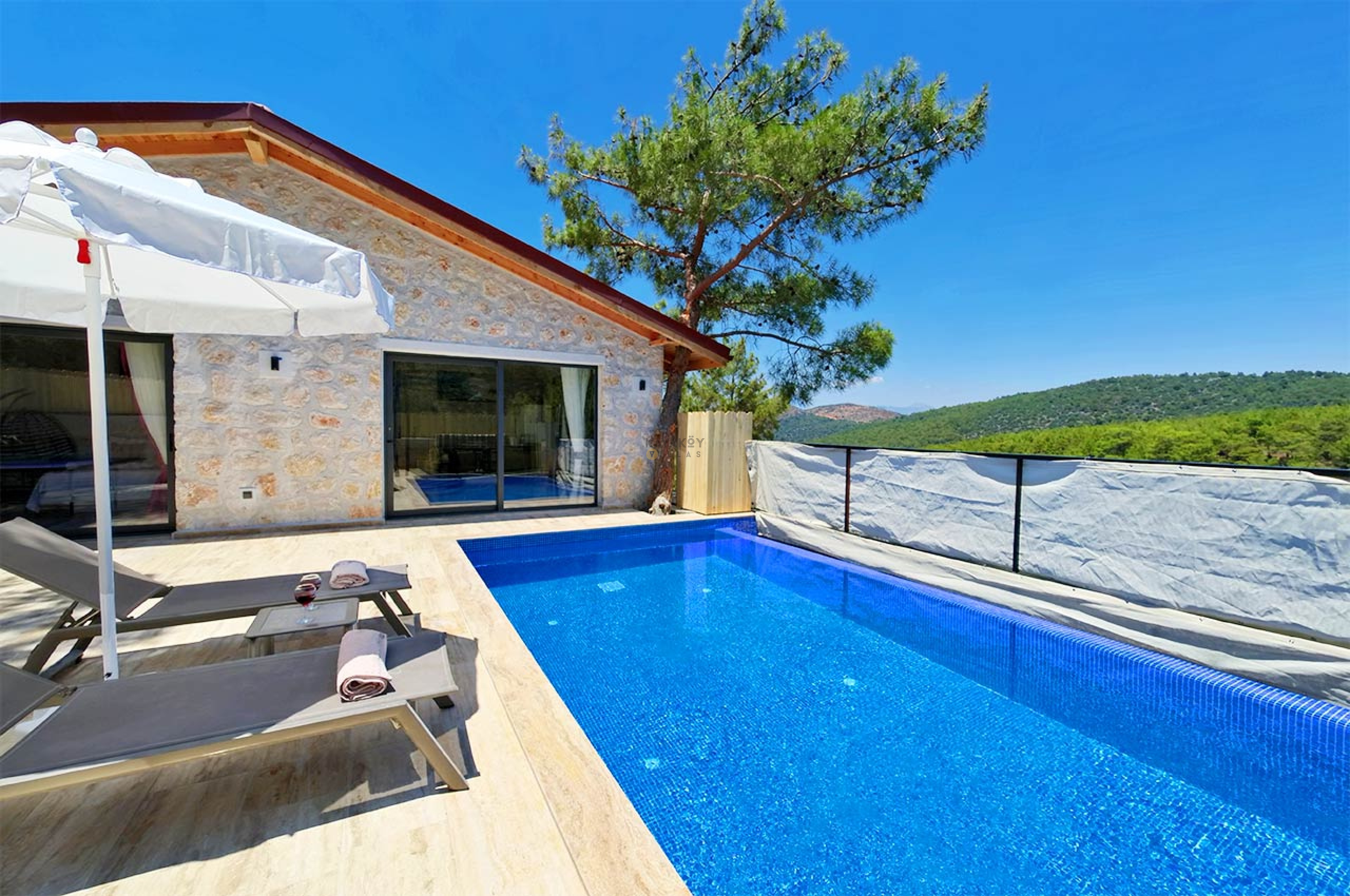 Villa Main