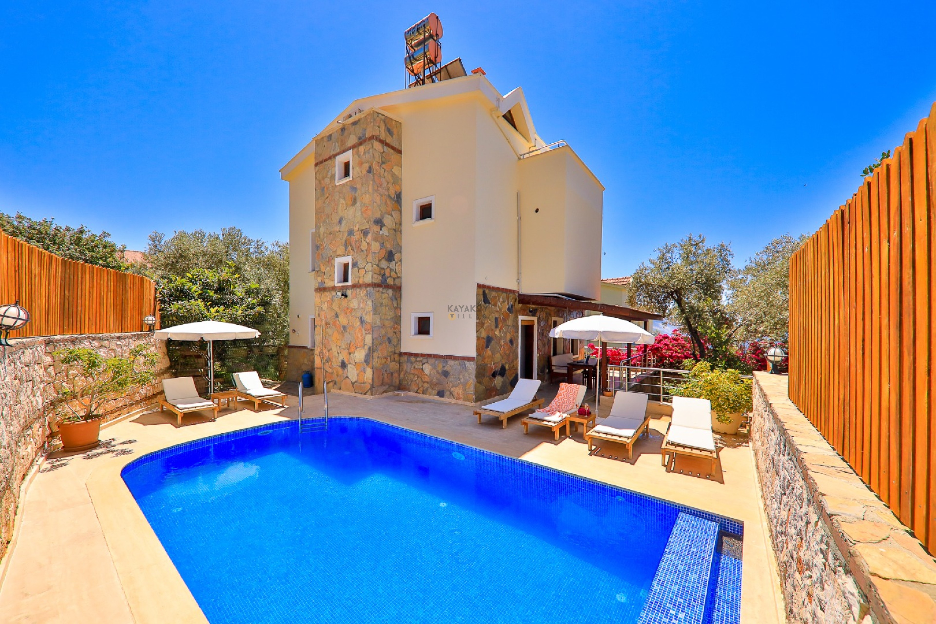 Villa Main
