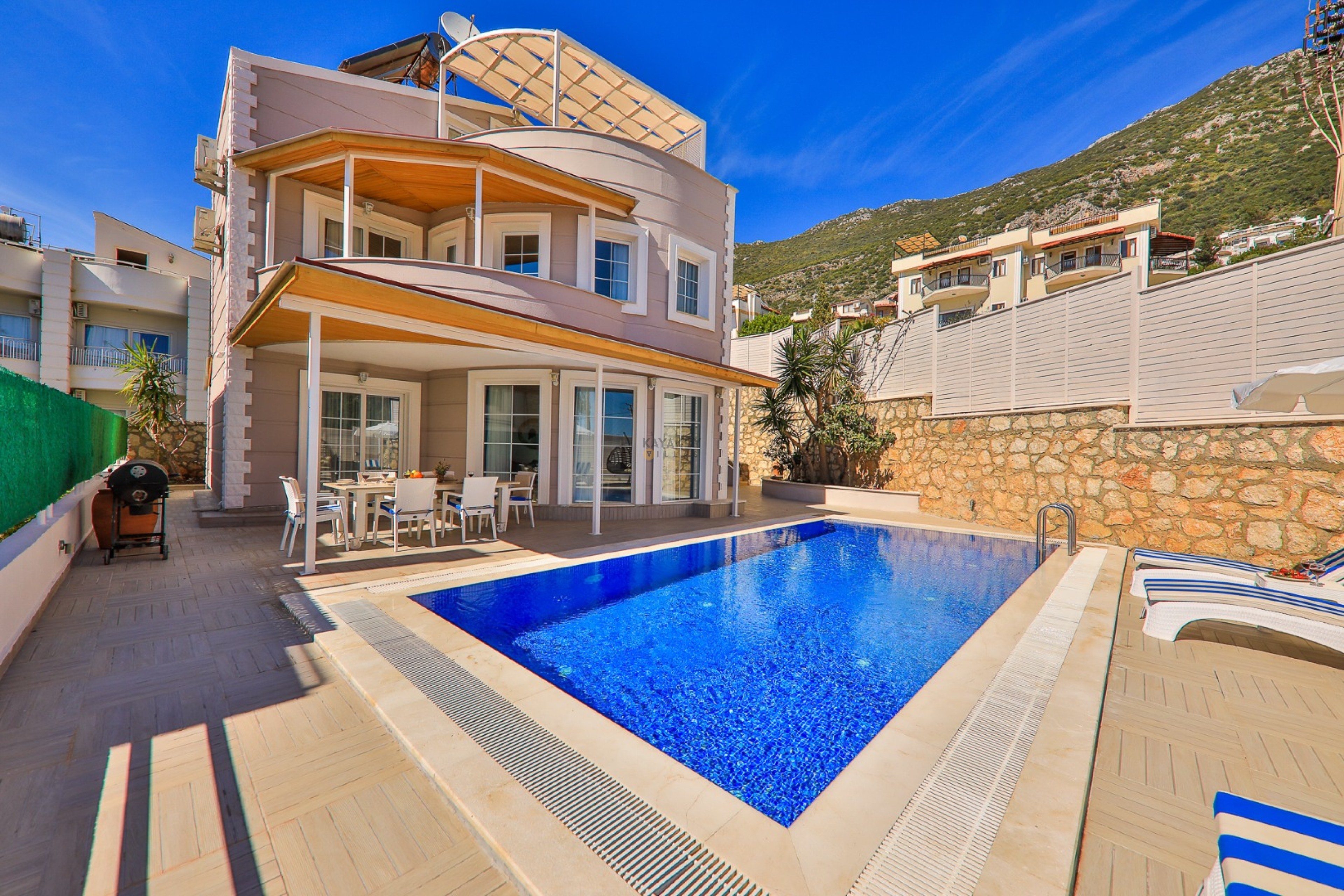 Villa Main