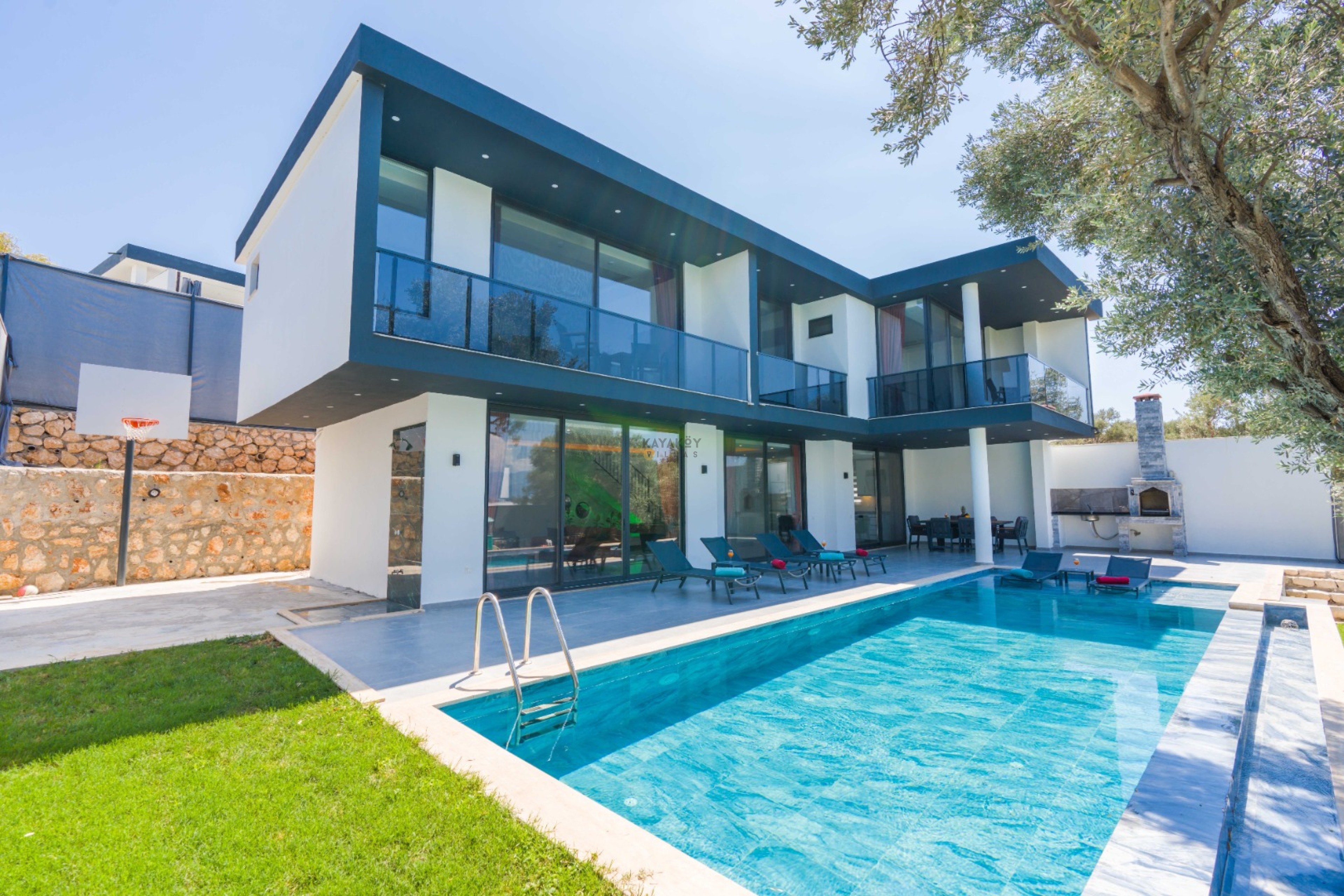 Villa Main