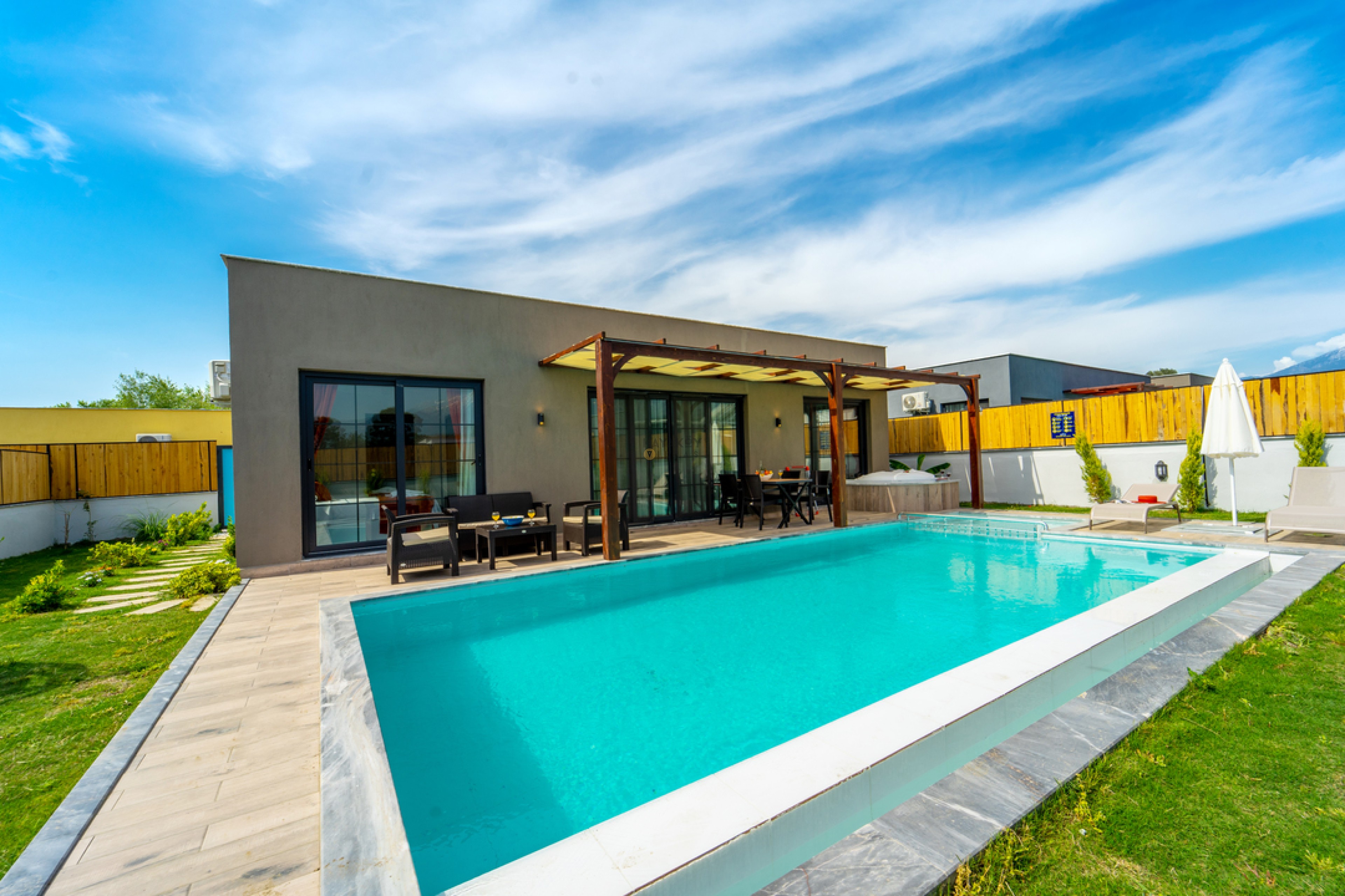 Villa Main