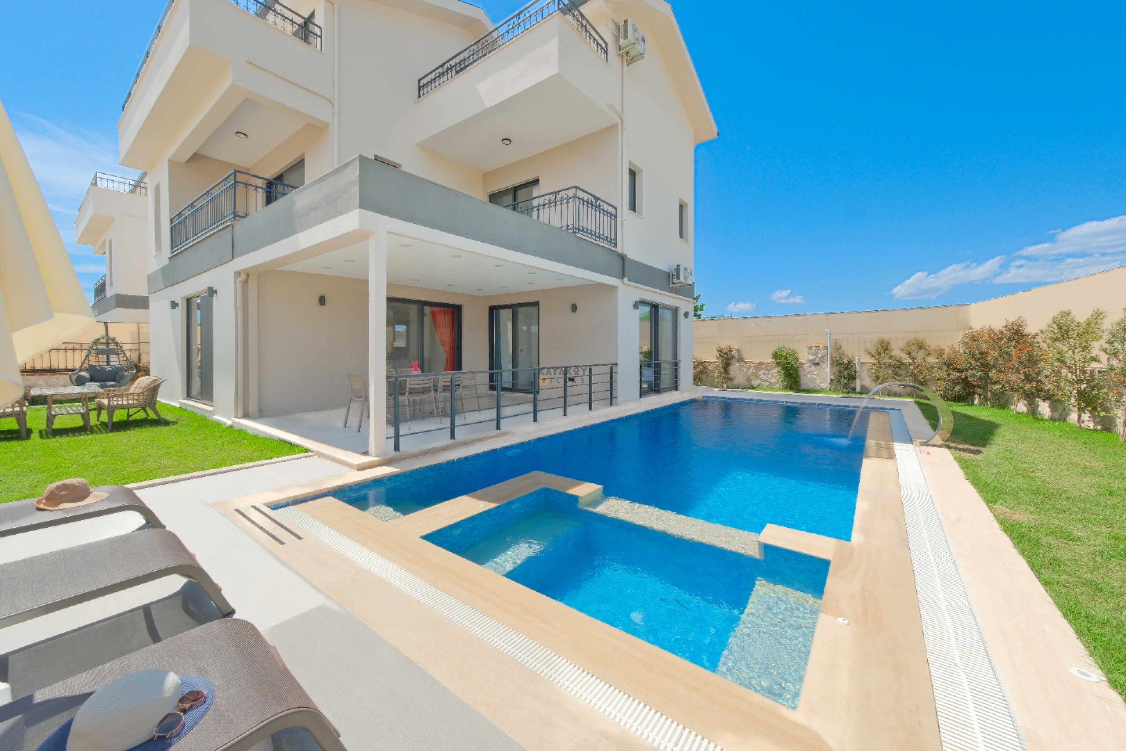 Villa Main