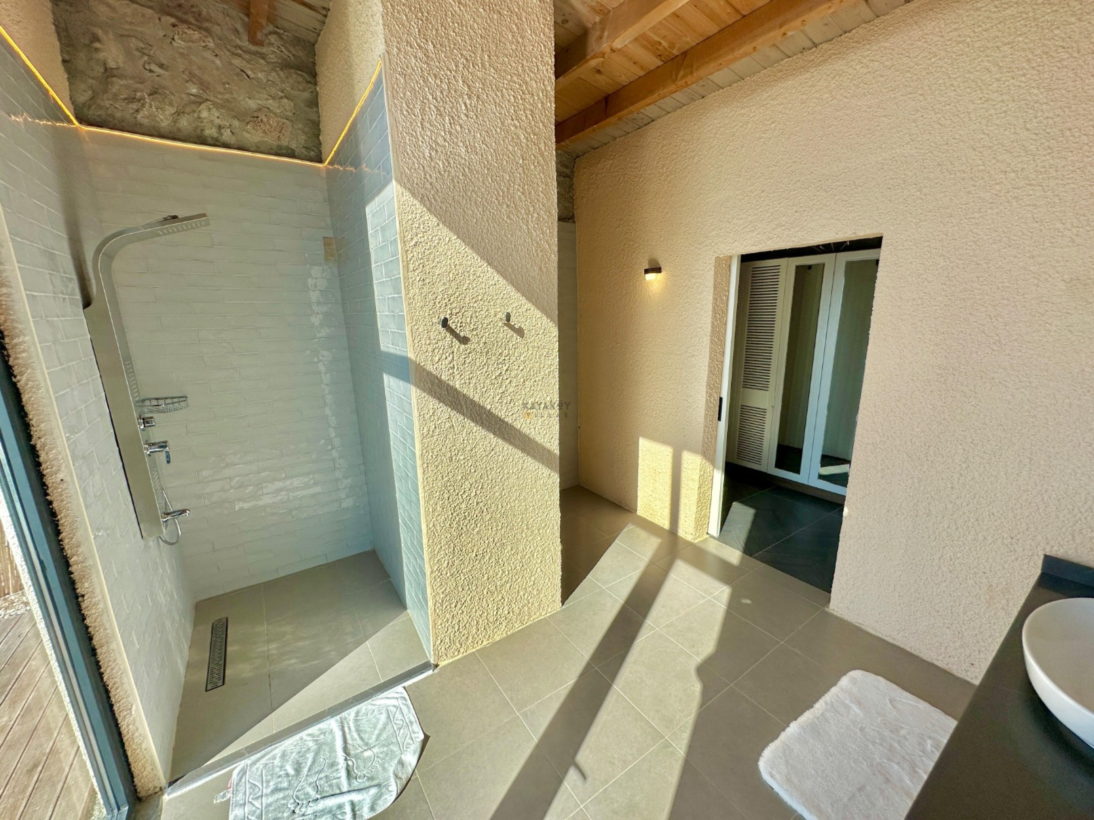 Mobile Gallery 27