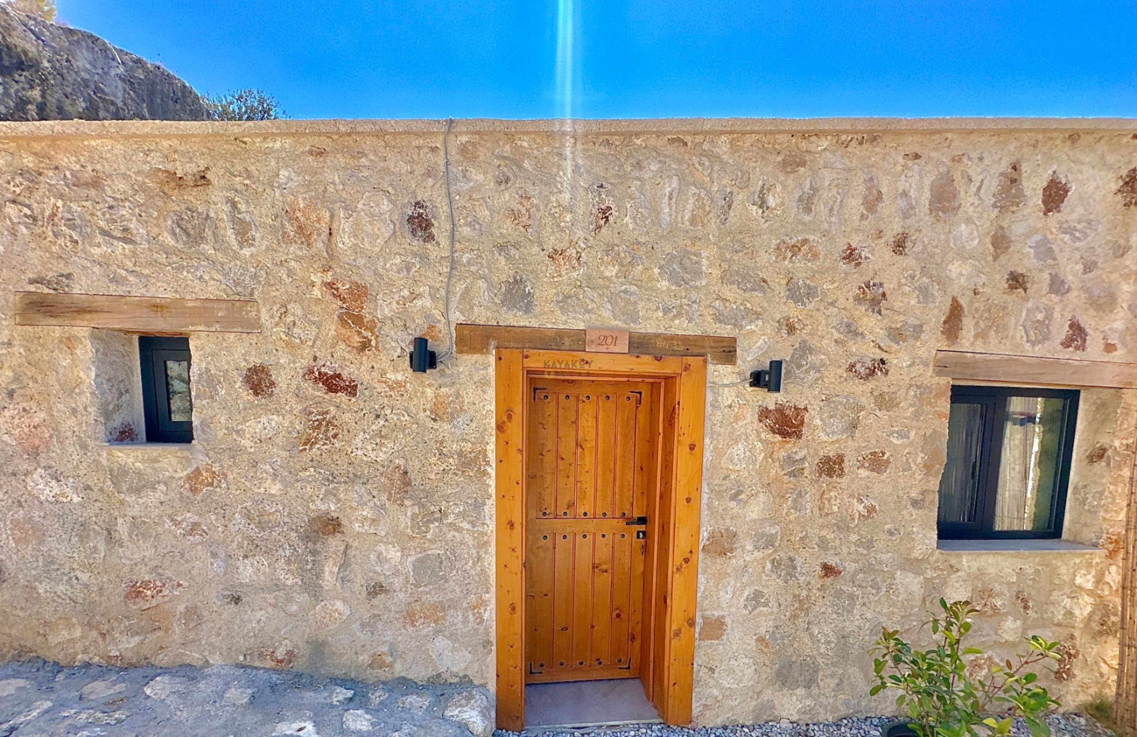 Mobile Gallery 16