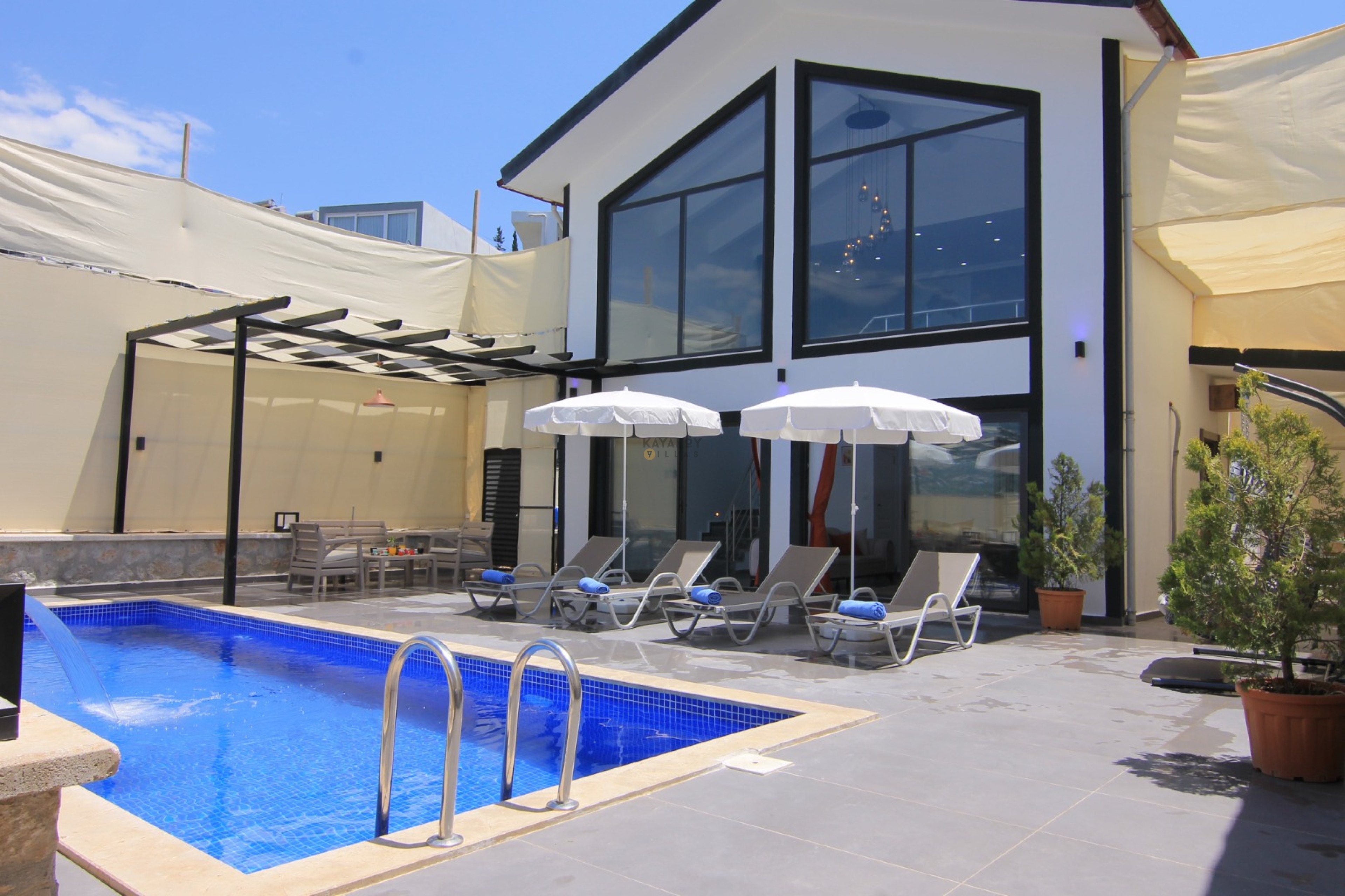 Villa Main