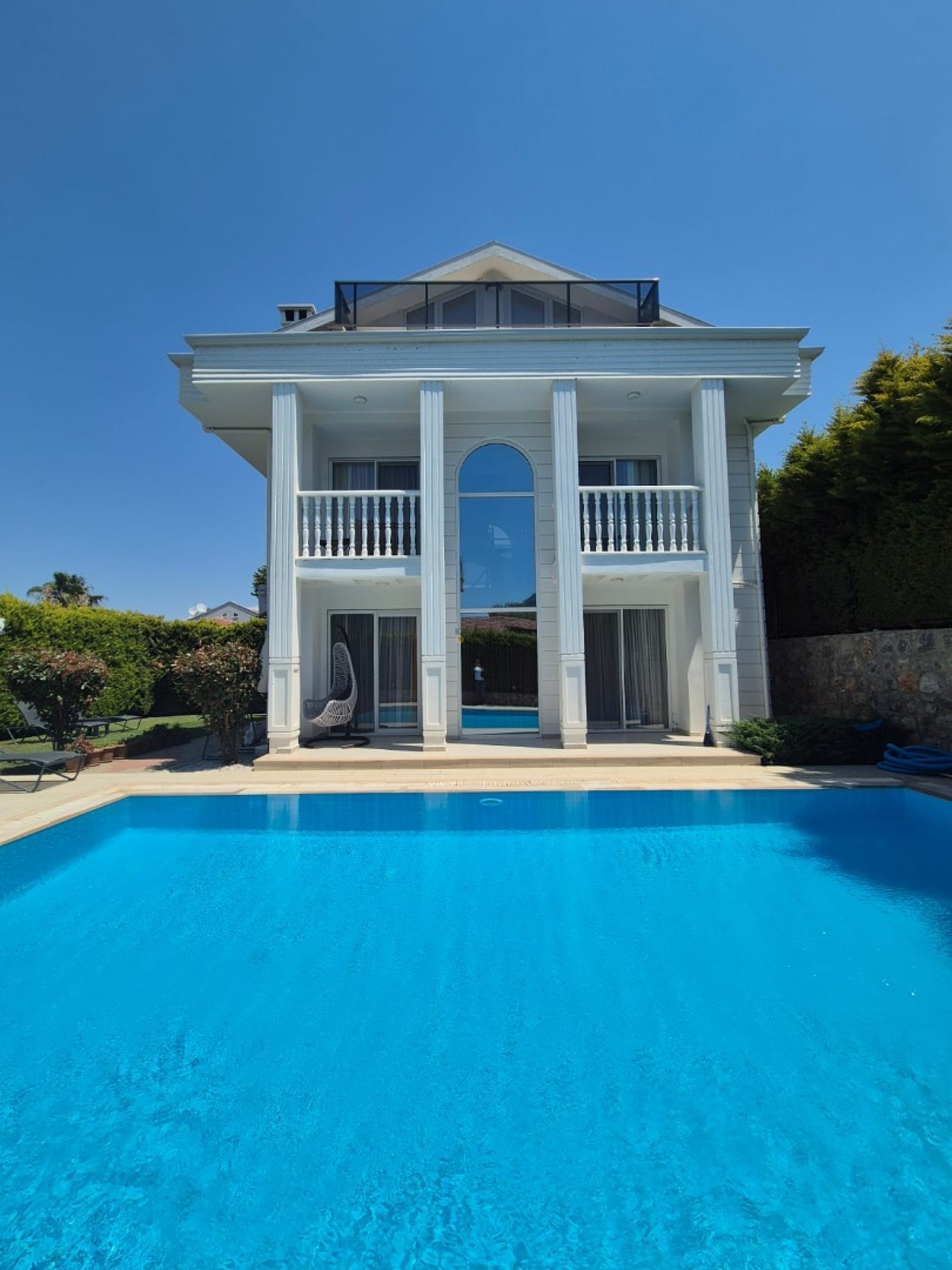 Villa Main