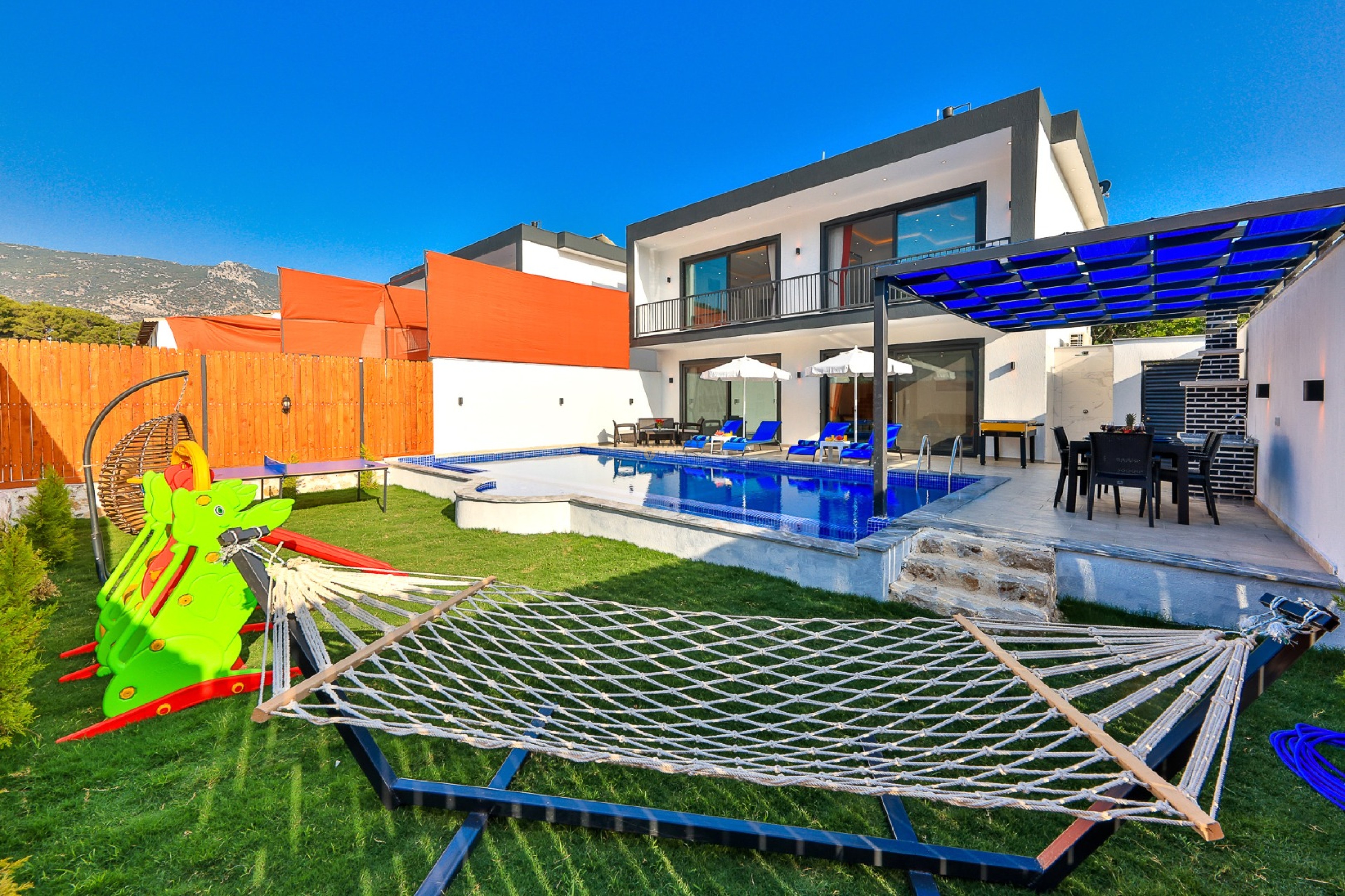 Villa Main