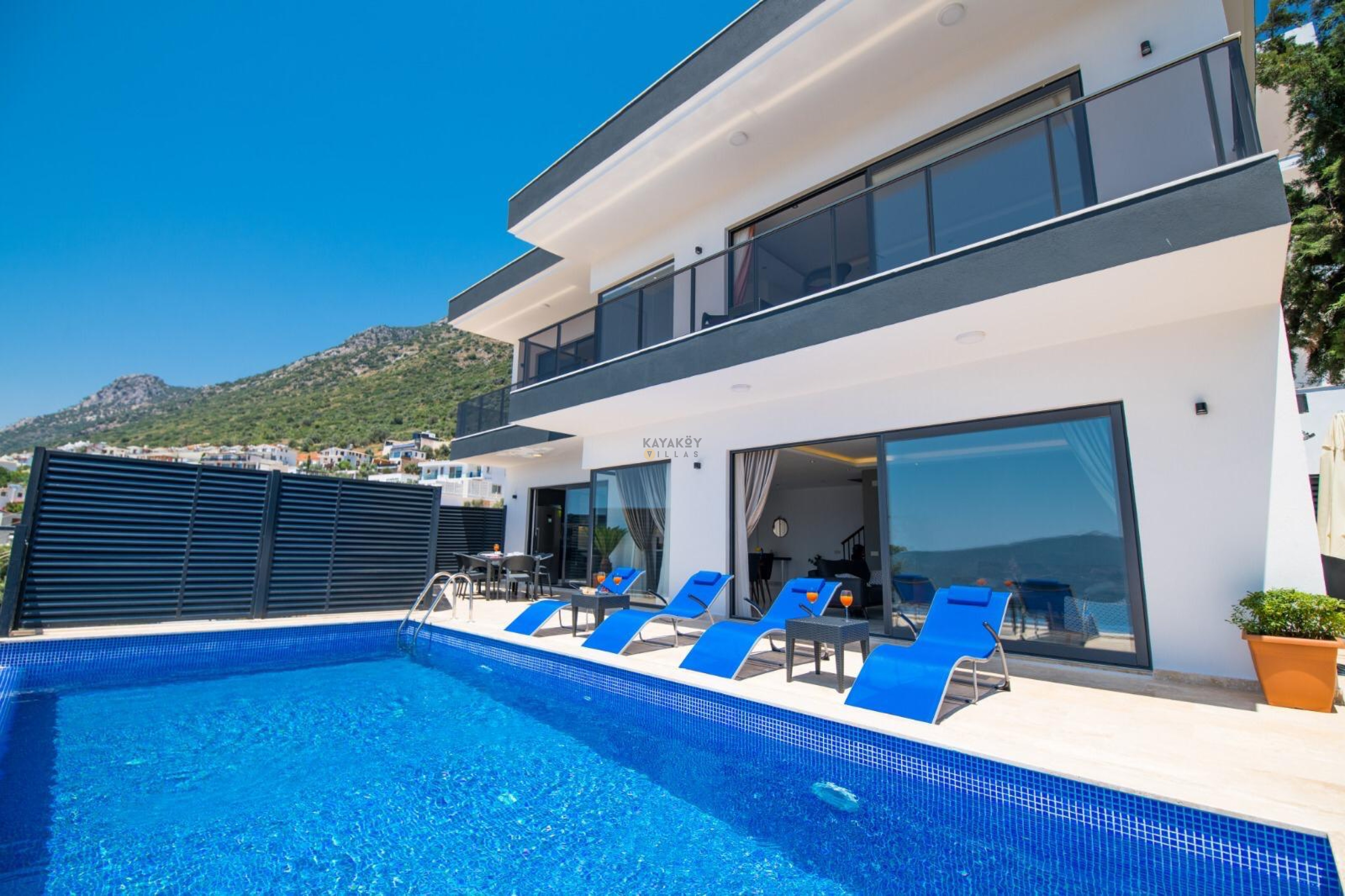 Villa Main