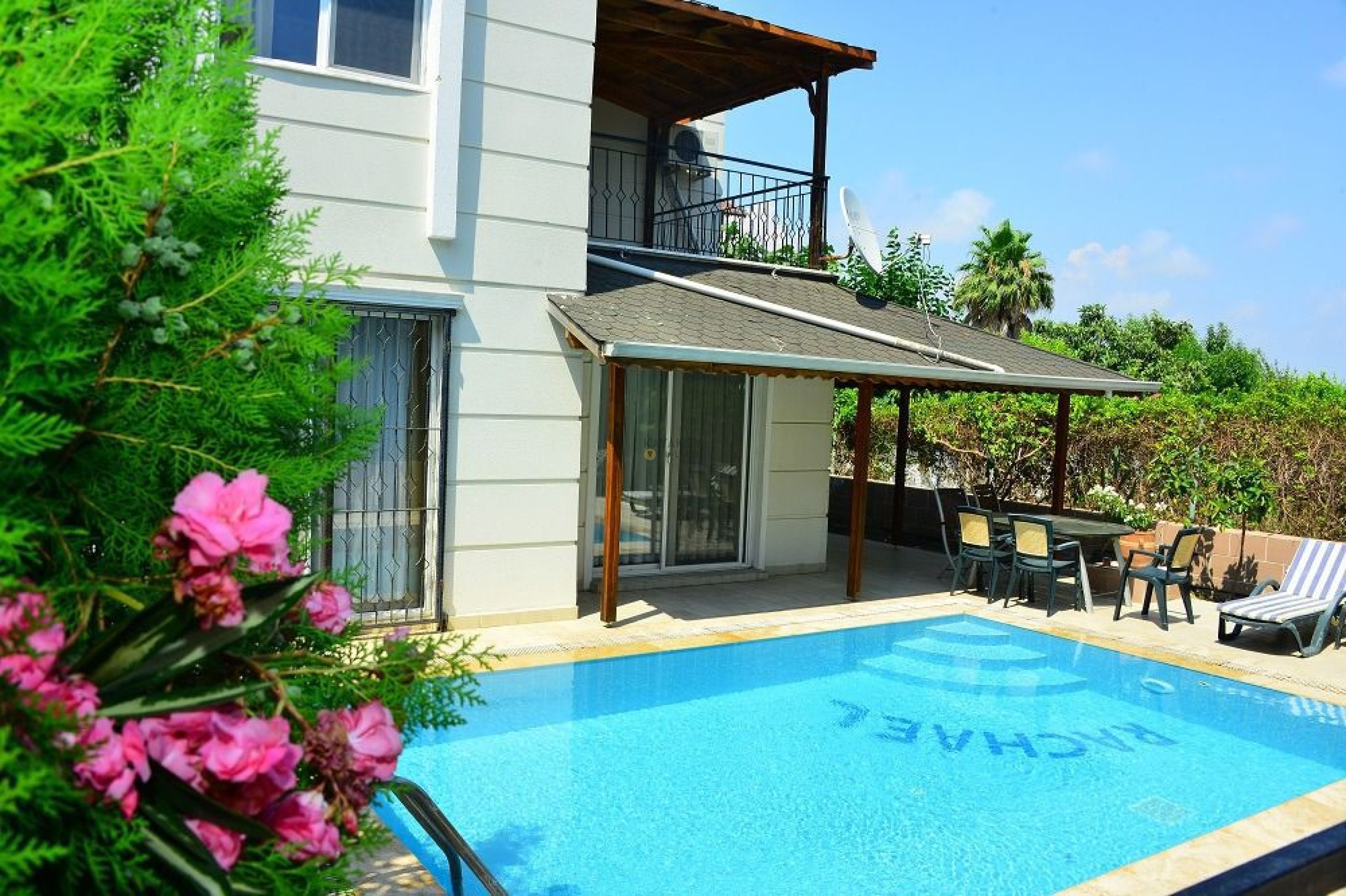 Villa Main