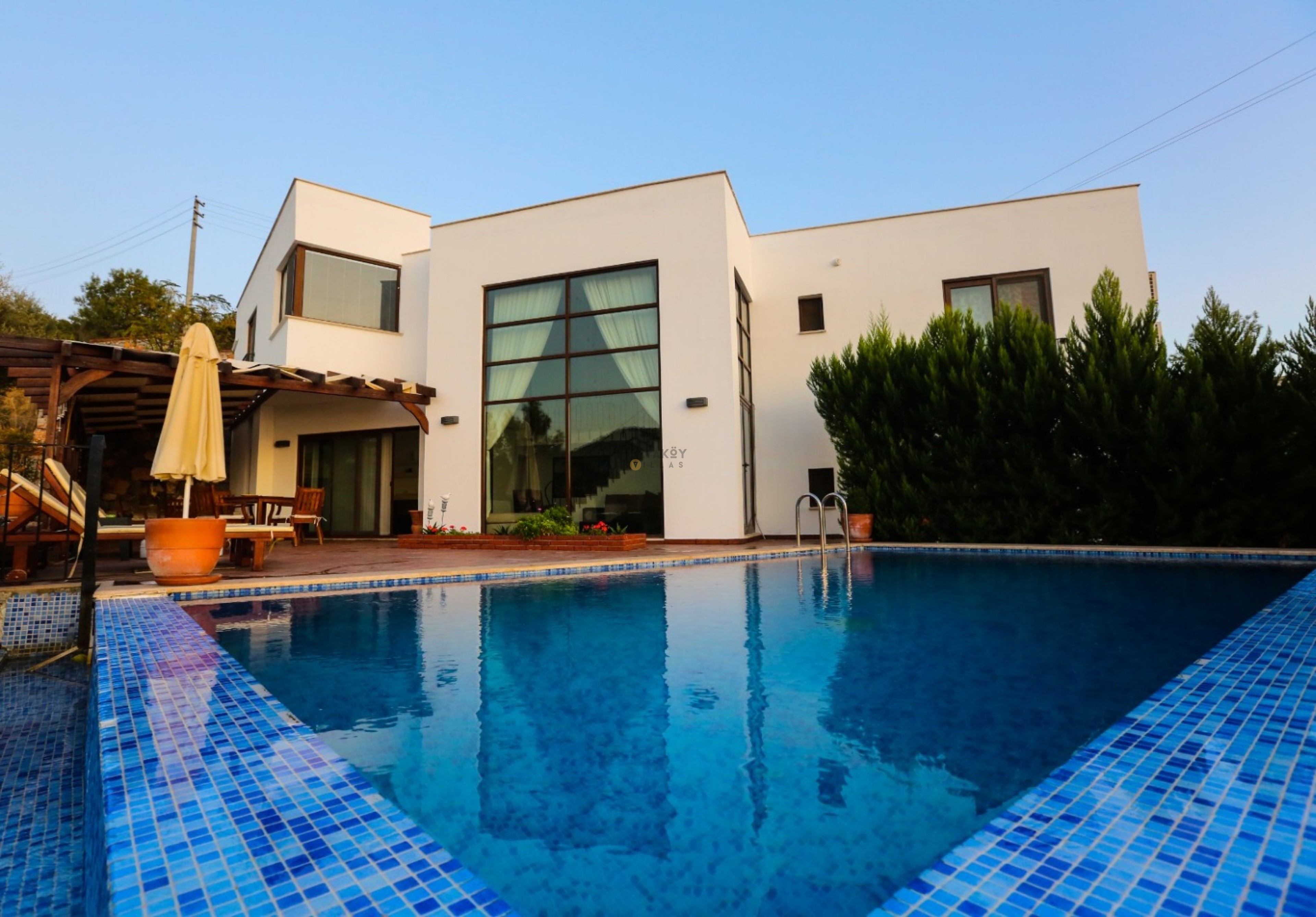 Villa Main