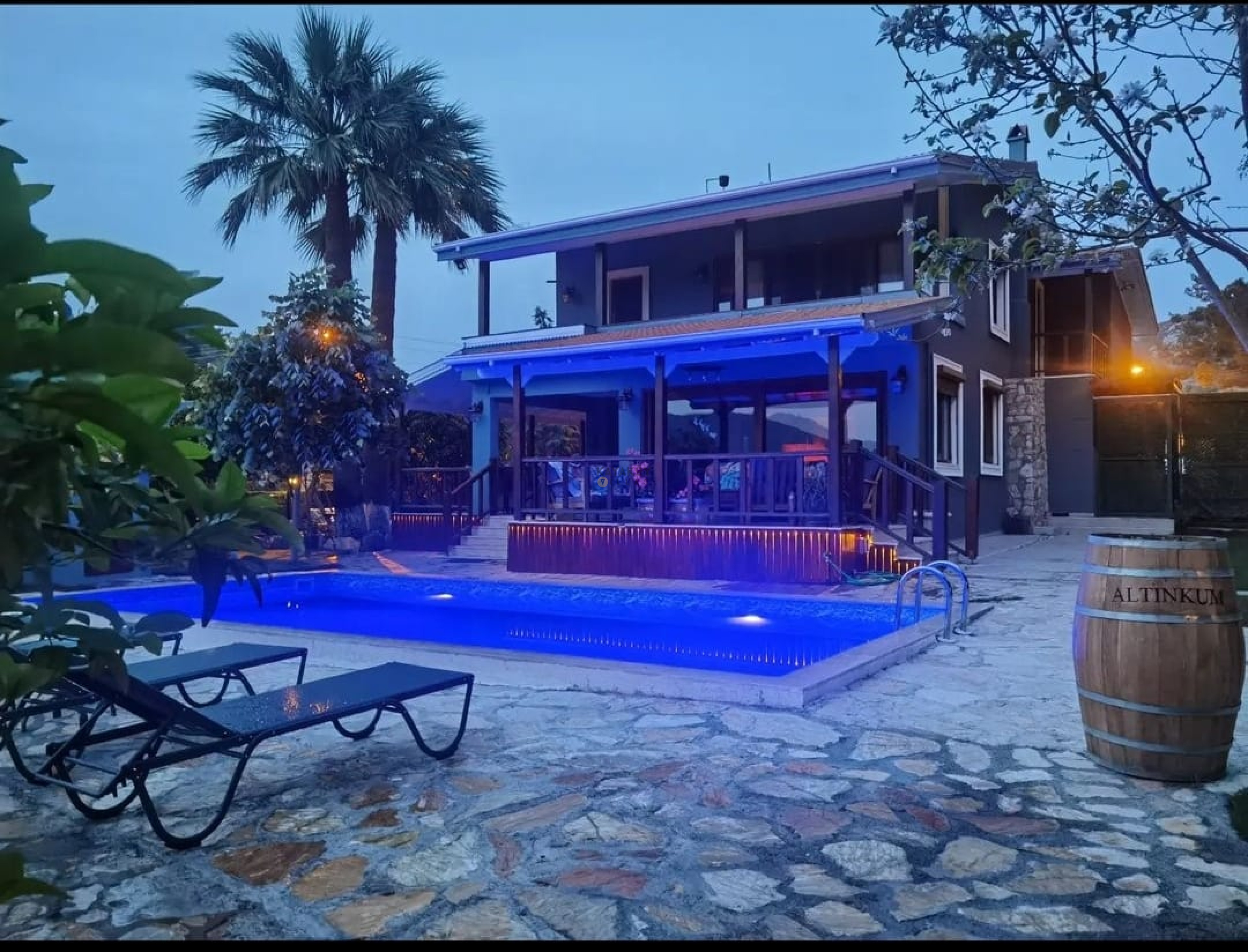 Villa Main