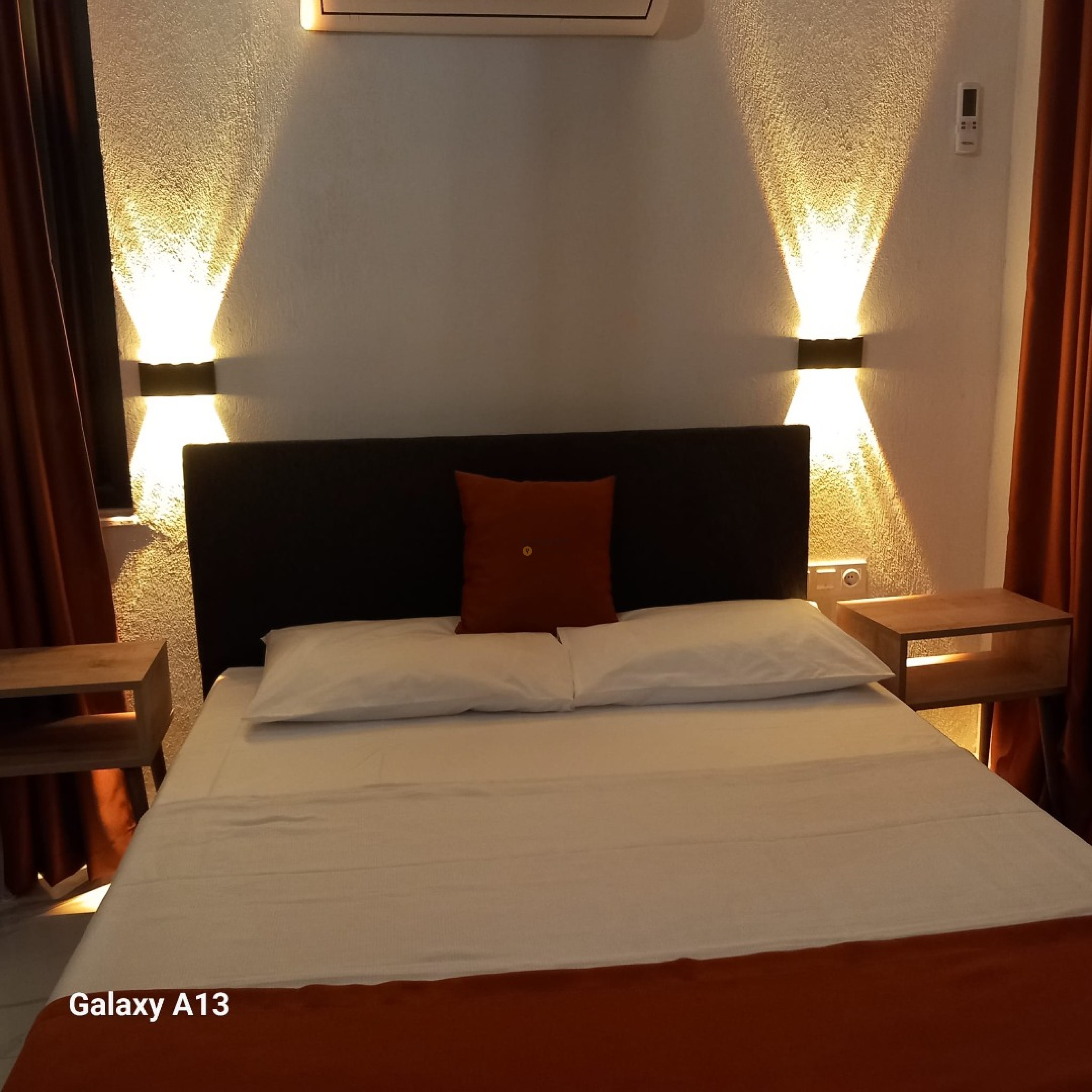 Mobile Gallery 17