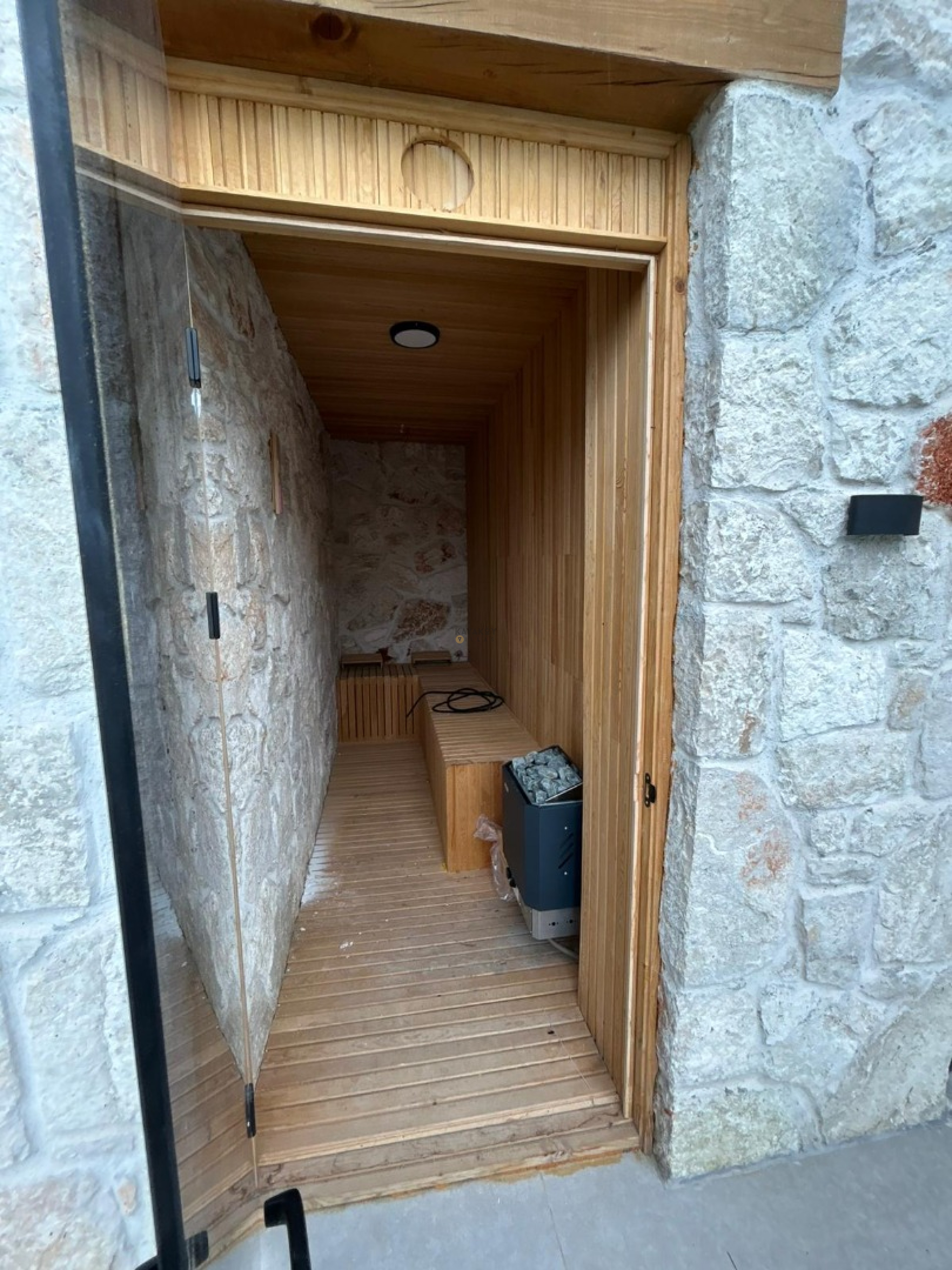 Mobile Gallery 5