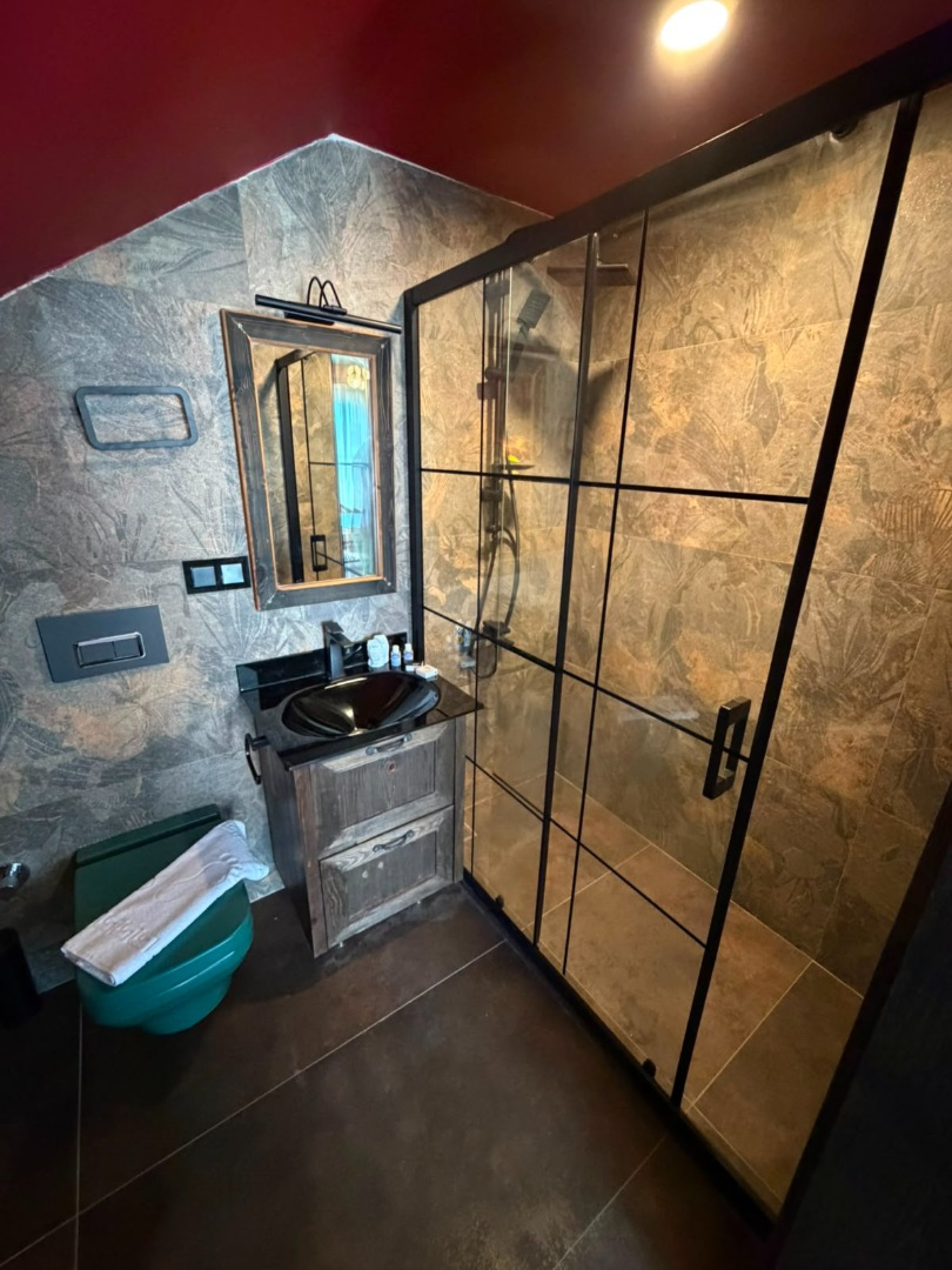 Mobile Gallery 18
