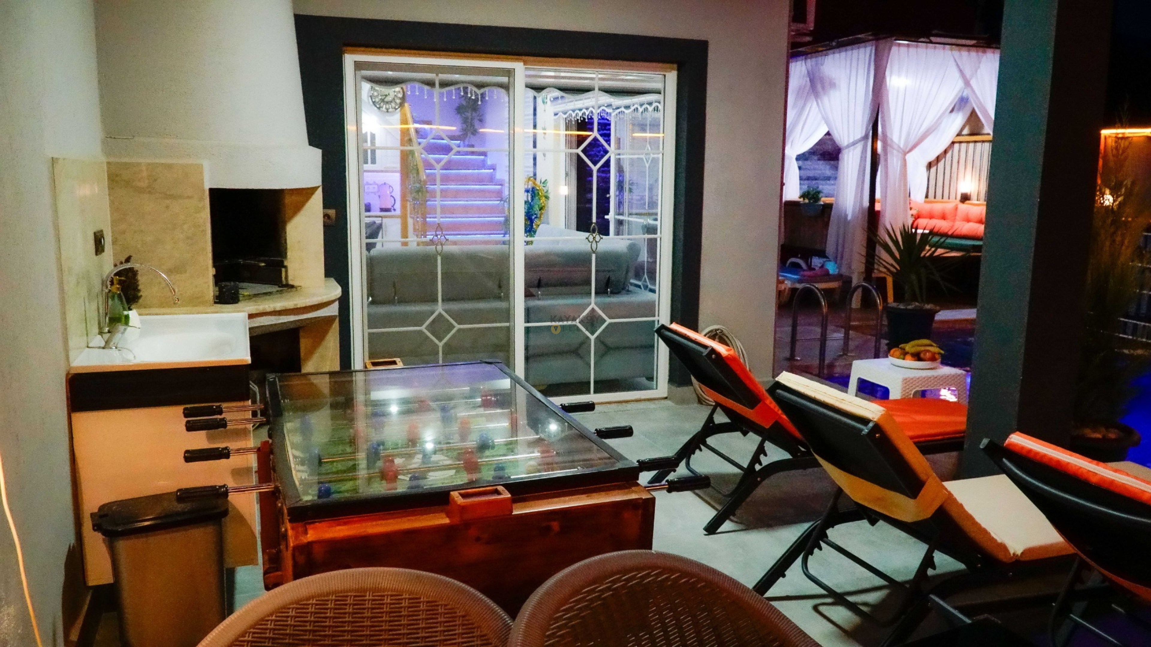 Gallery 4