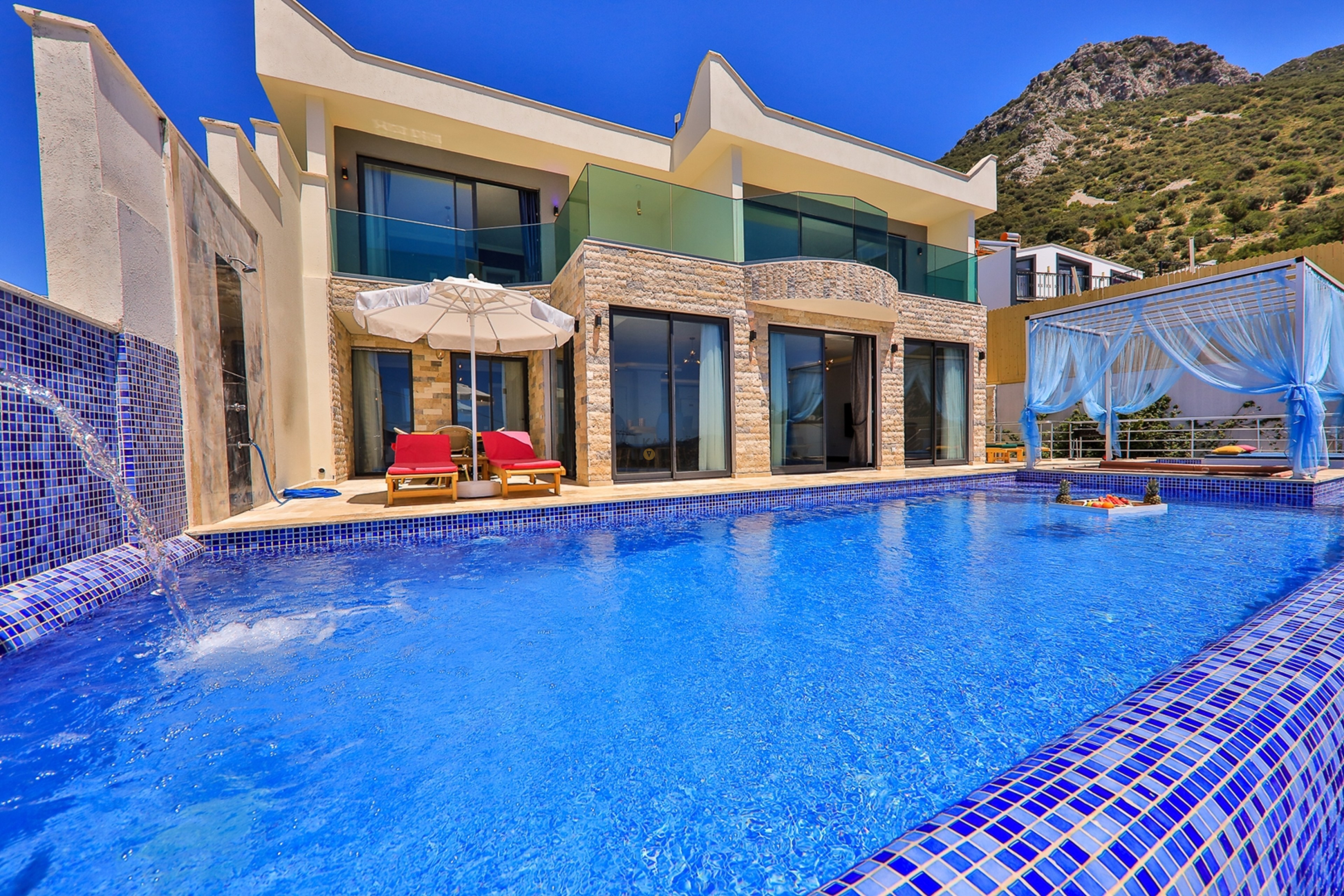 Villa Main