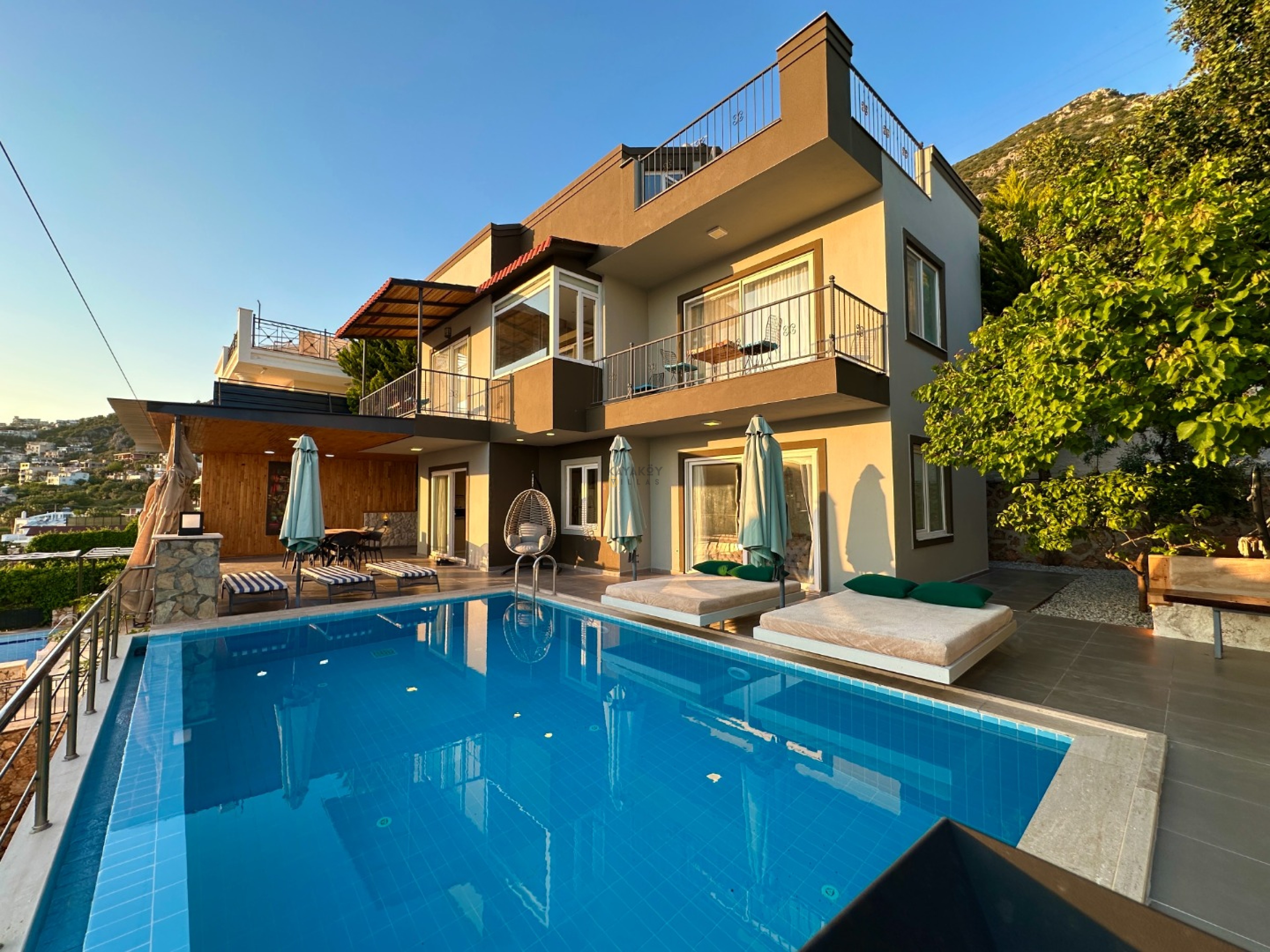 Villa Main