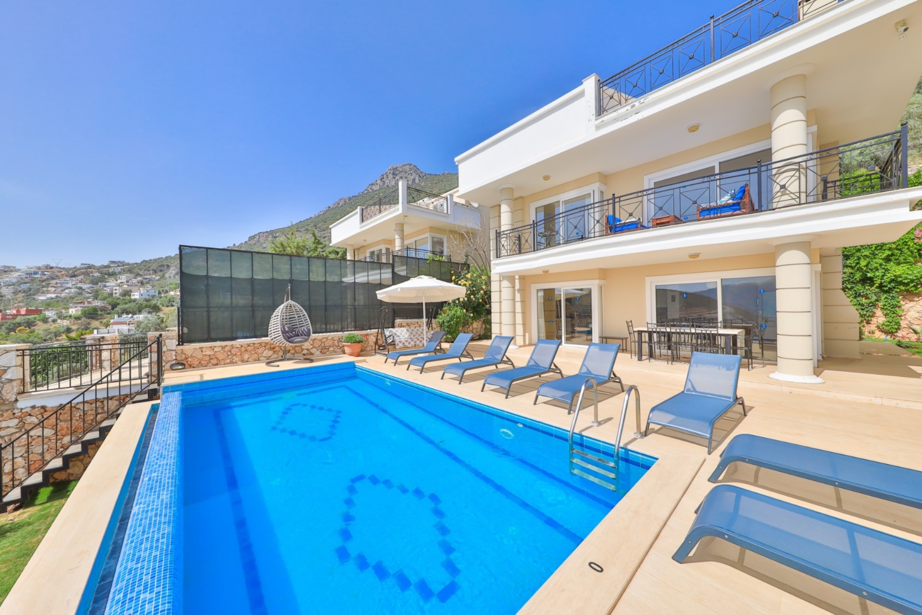 Villa Main