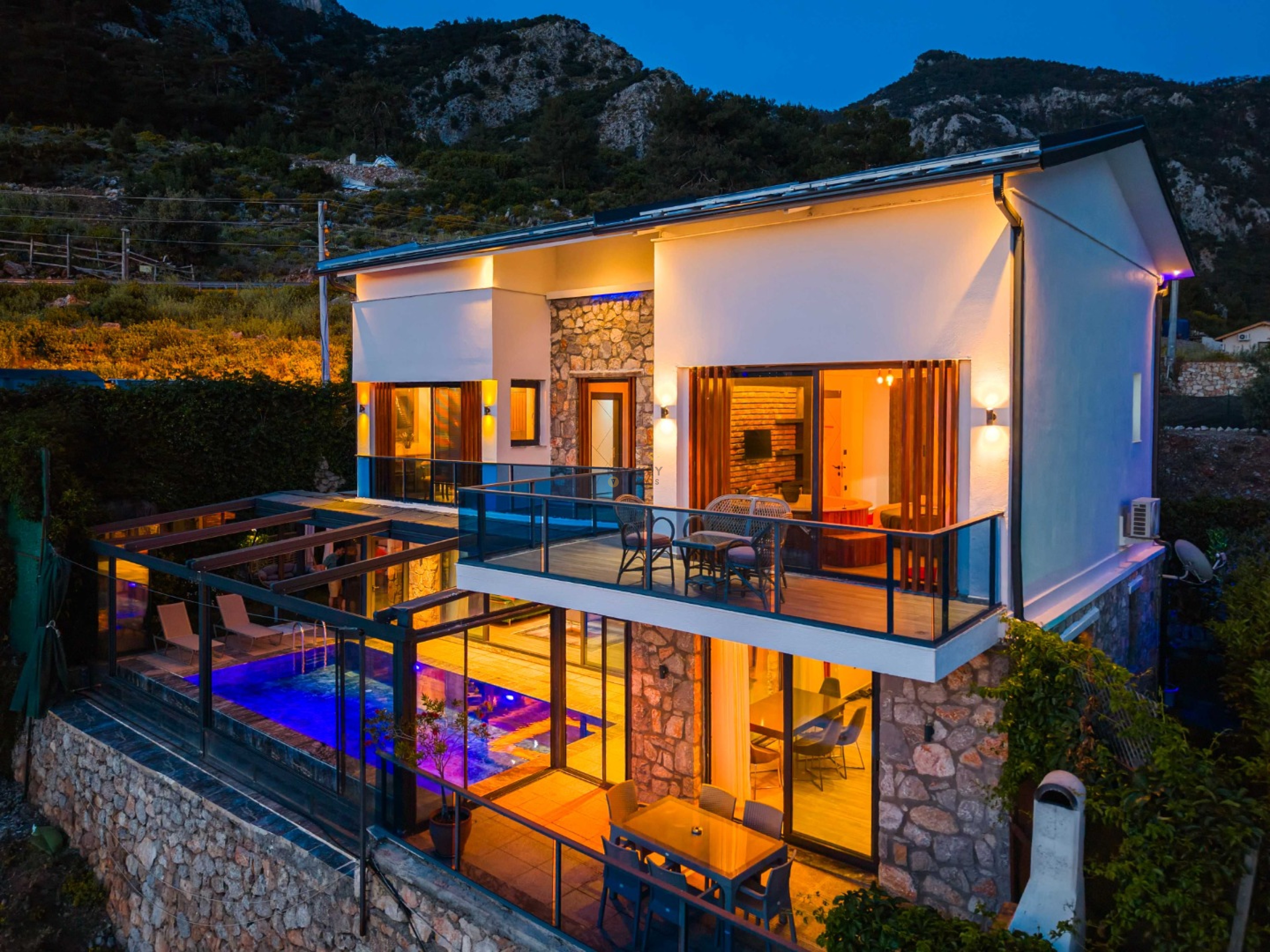 Villa Main