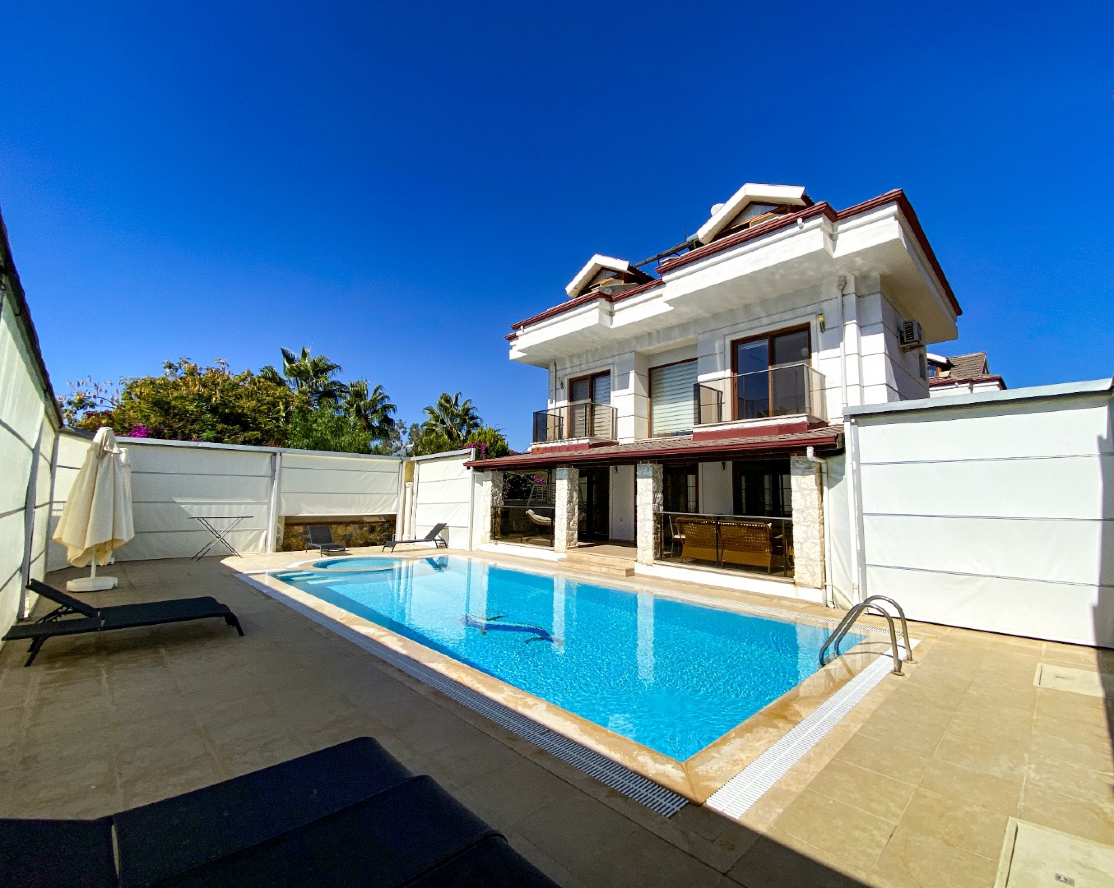 Villa Main