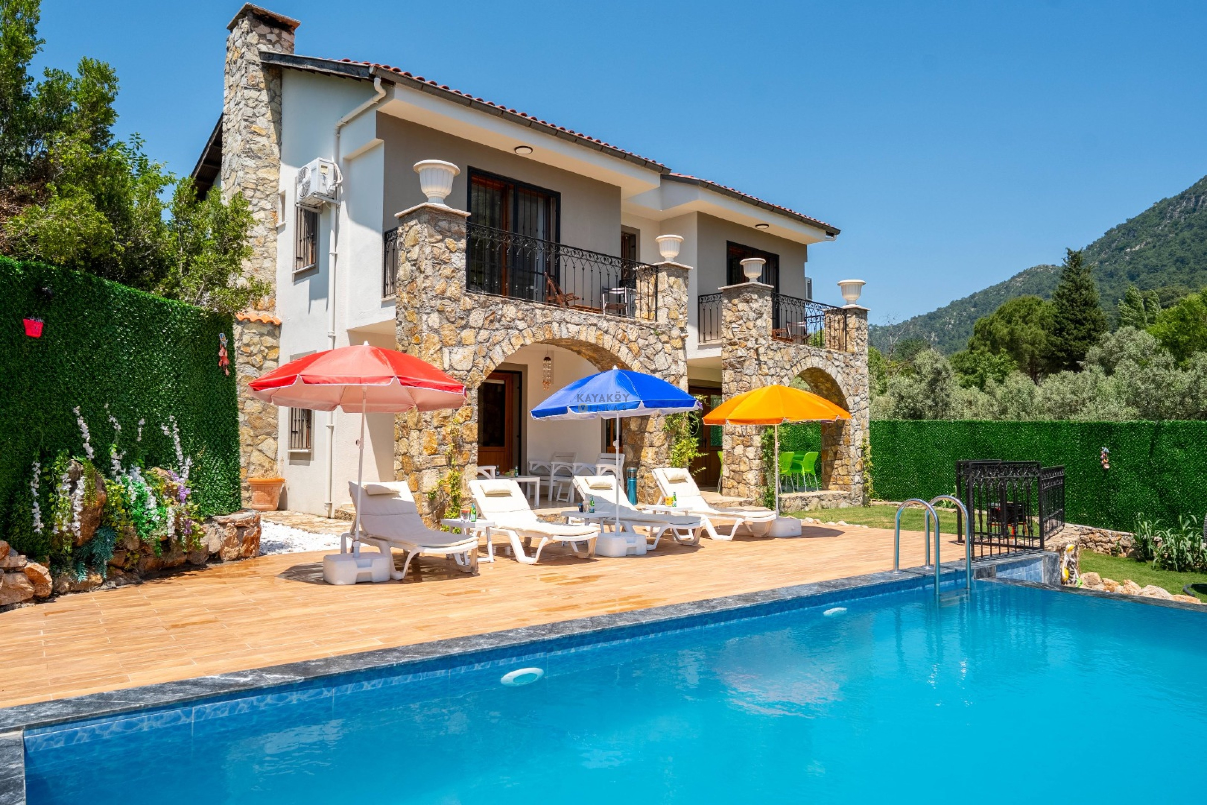 Villa Main