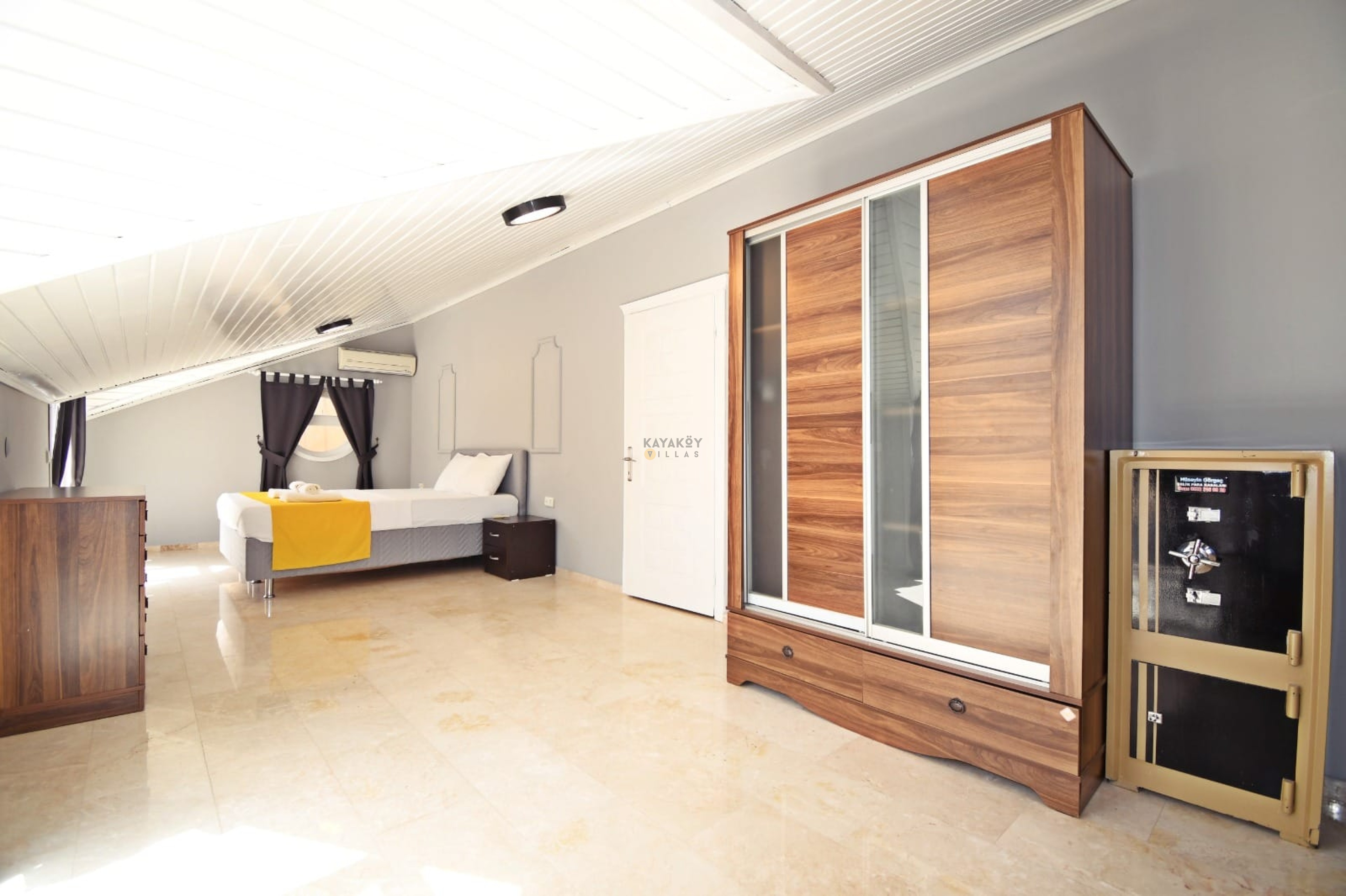 Mobile Gallery 10