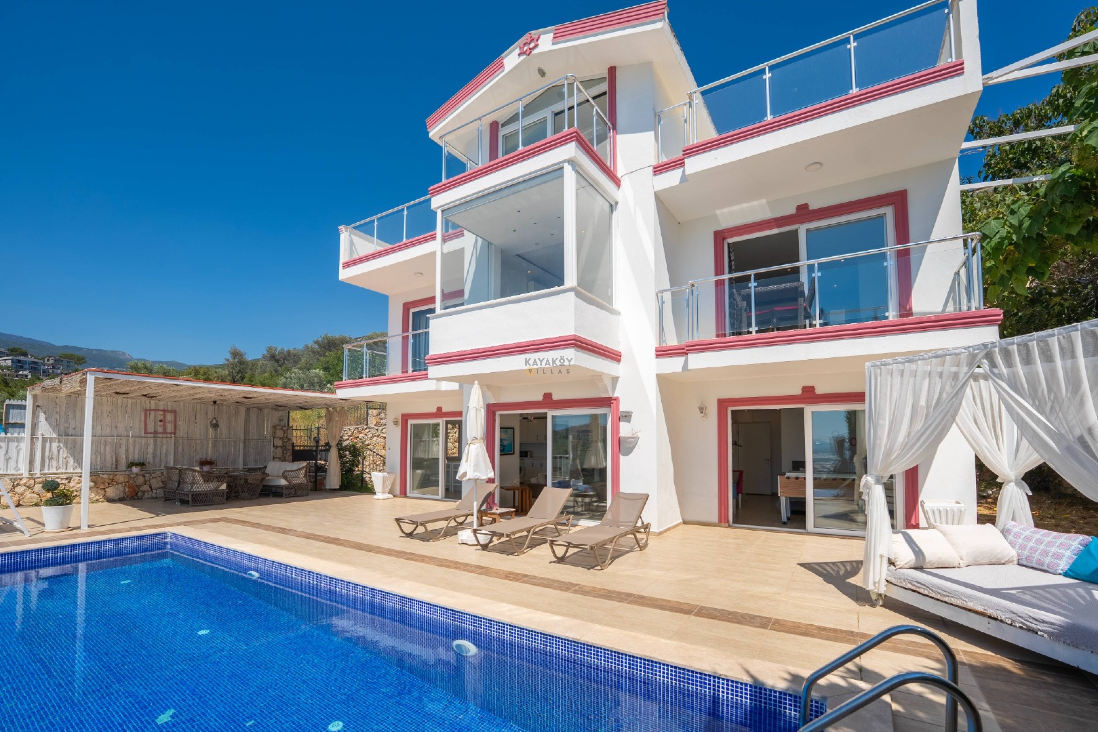 Villa Main
