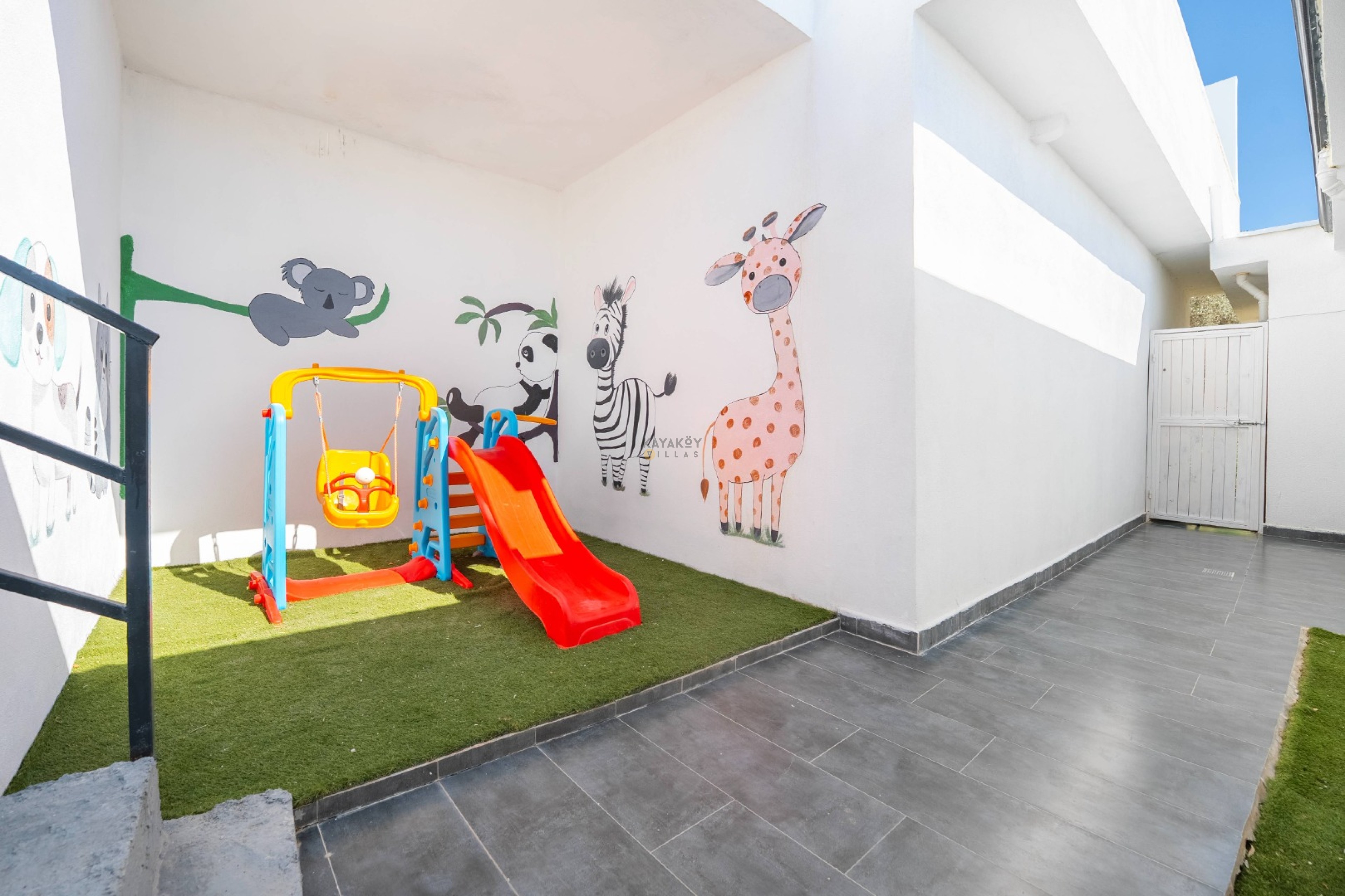 Gallery 4