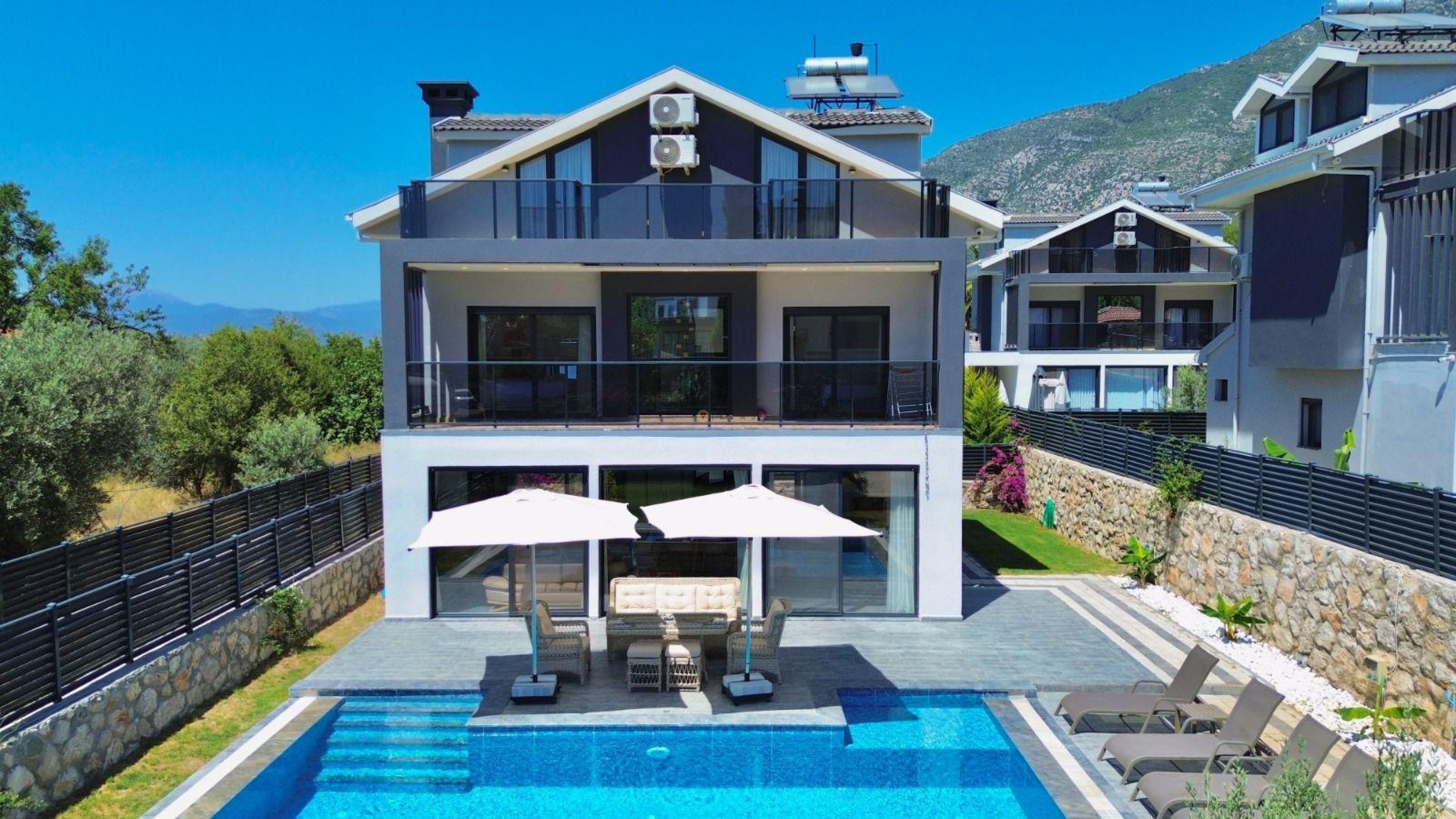 Villa Main