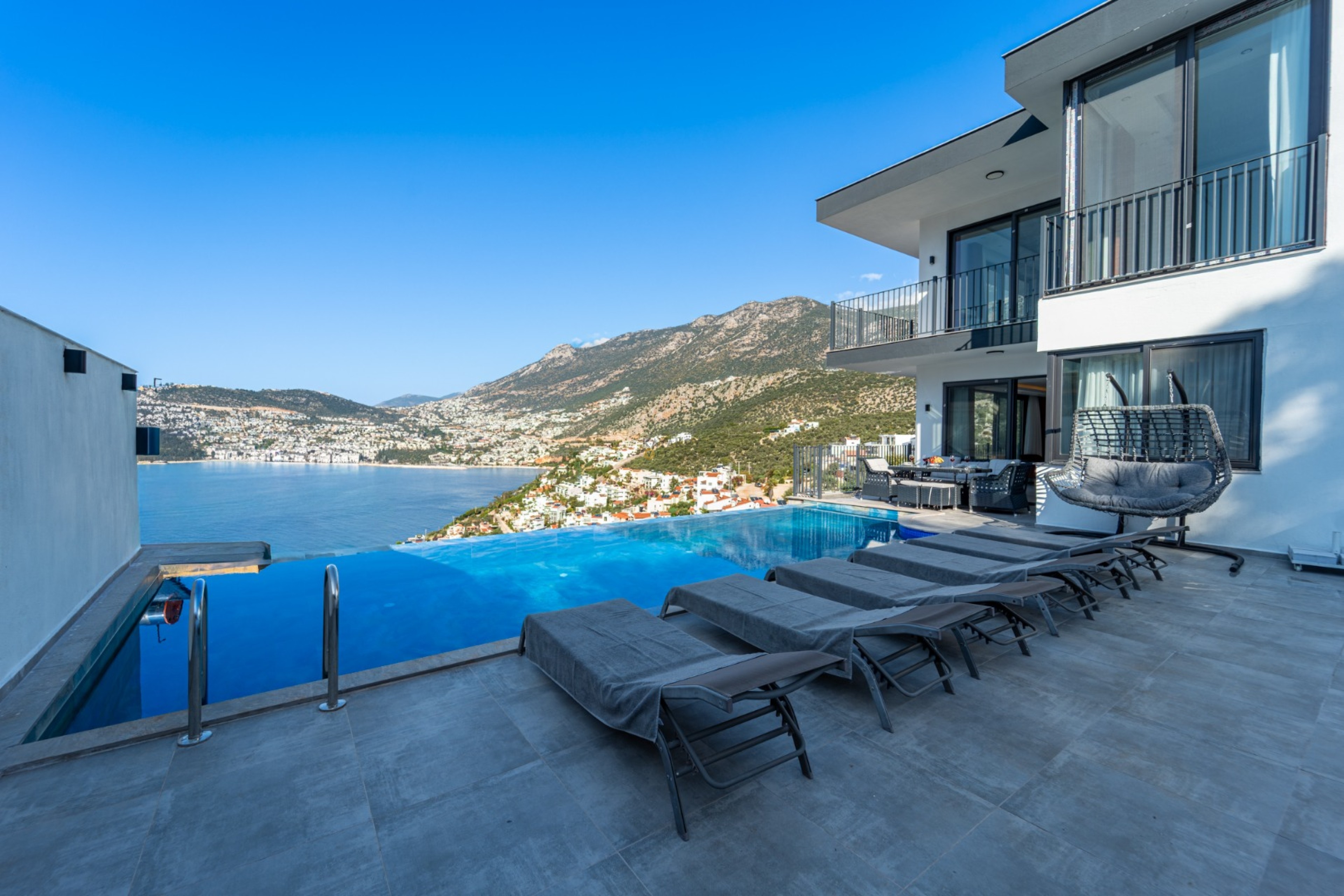 Villa Main