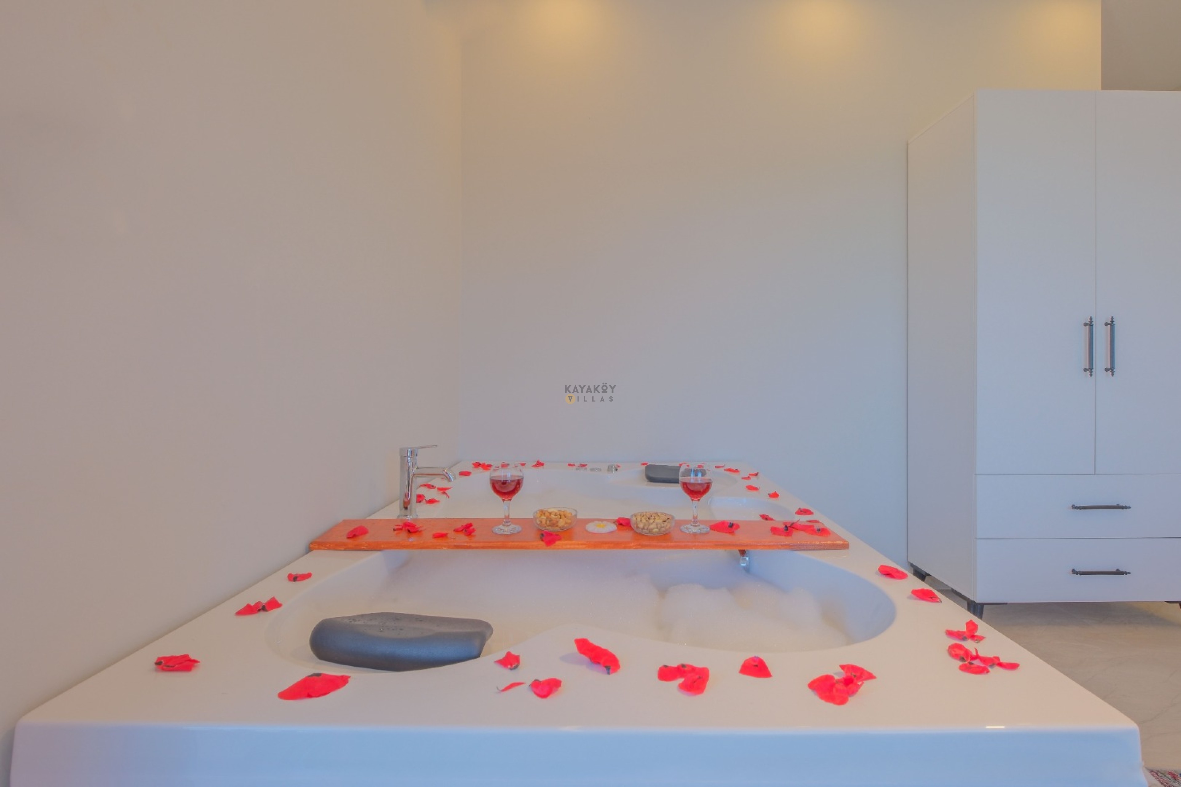 Gallery 4