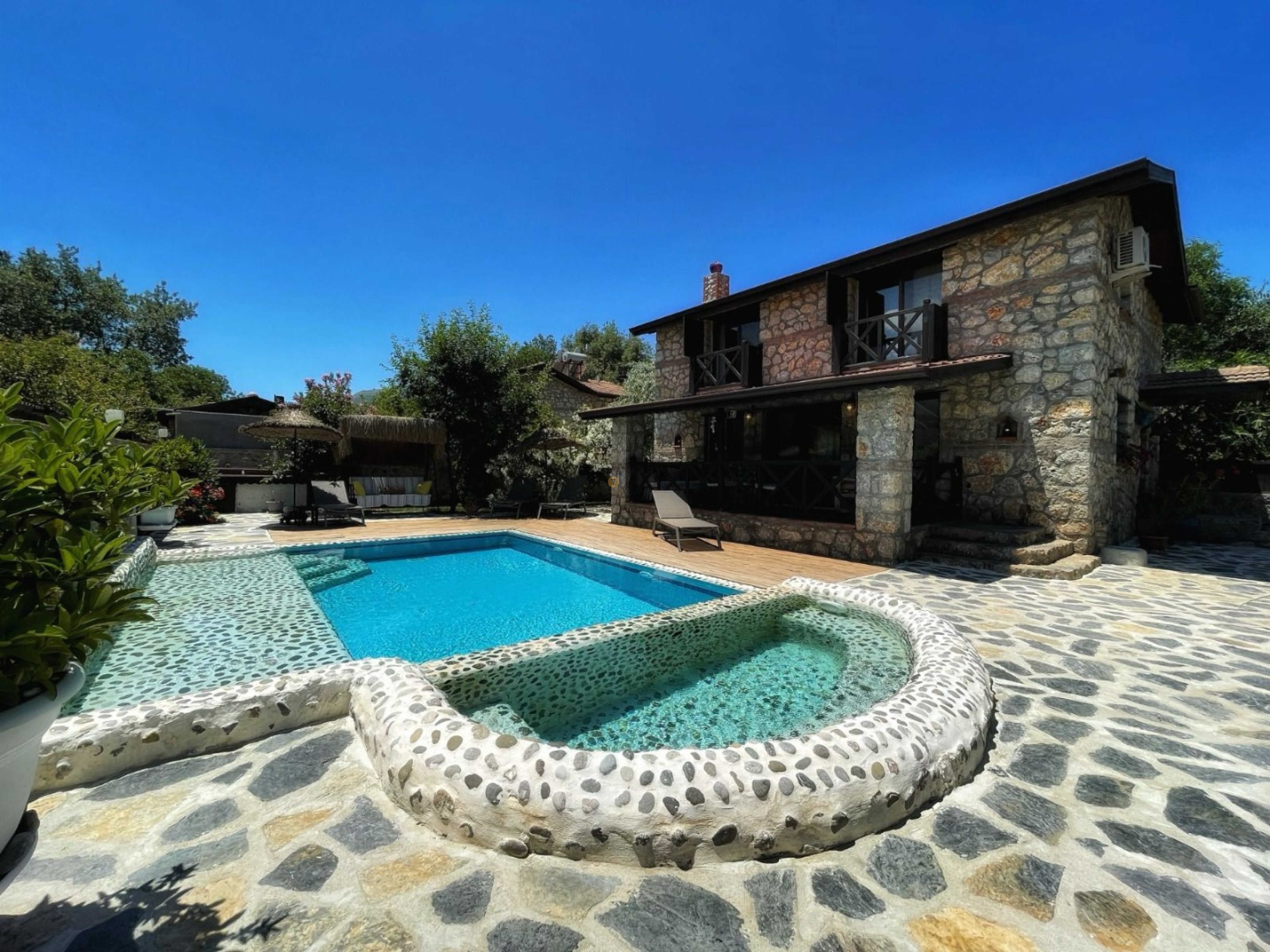 Villa Main