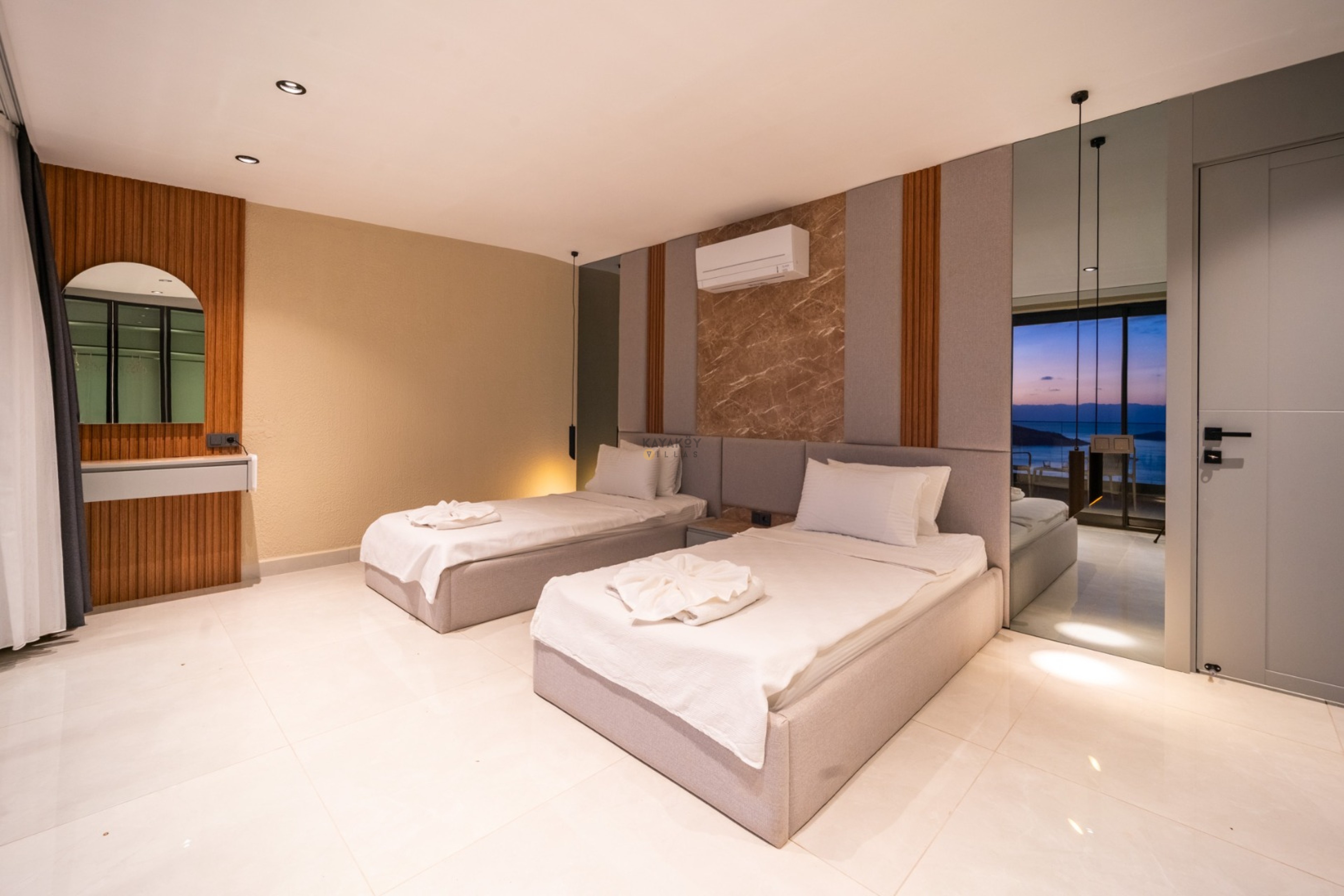 Mobile Gallery 107