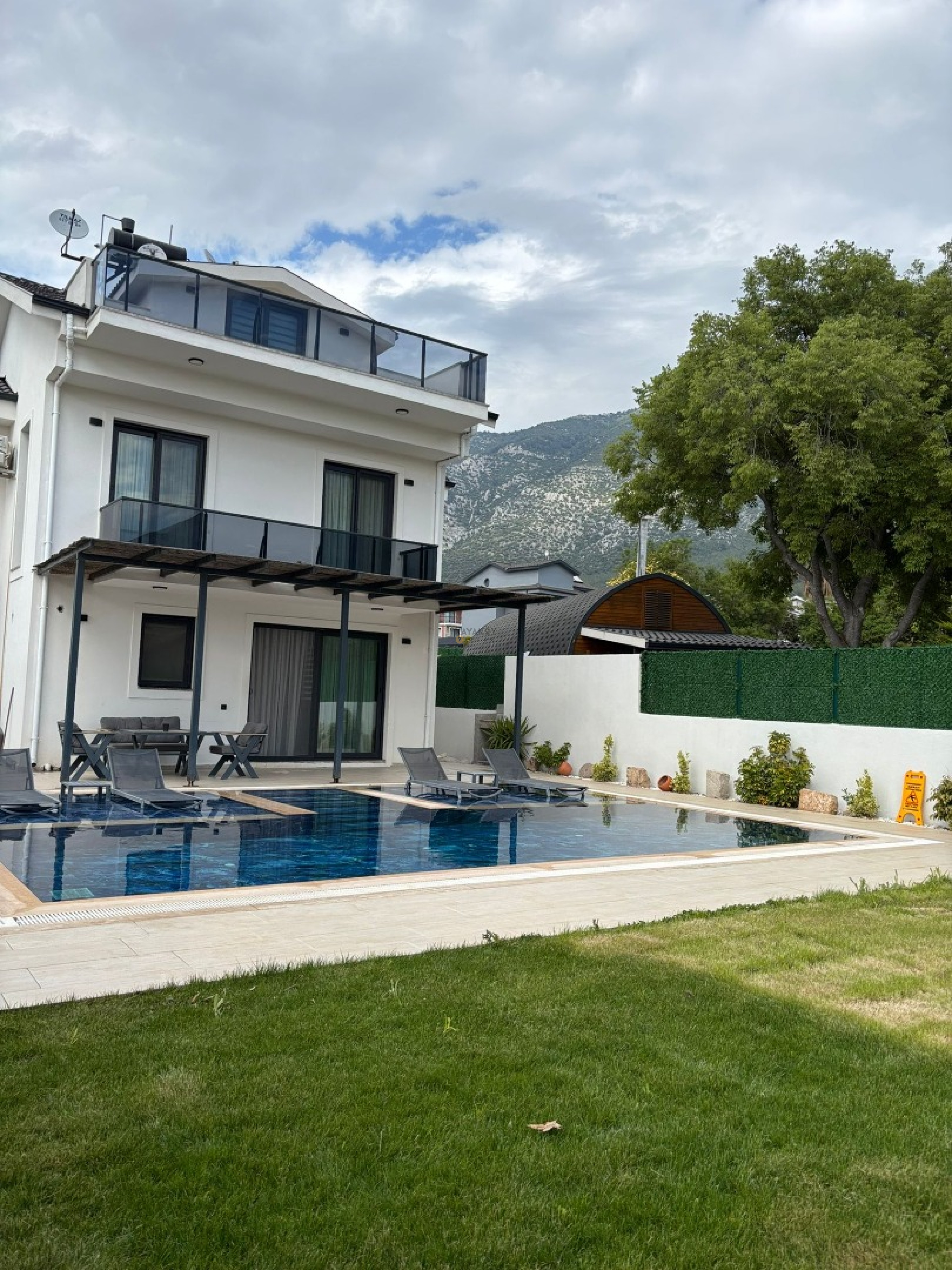 Villa Main