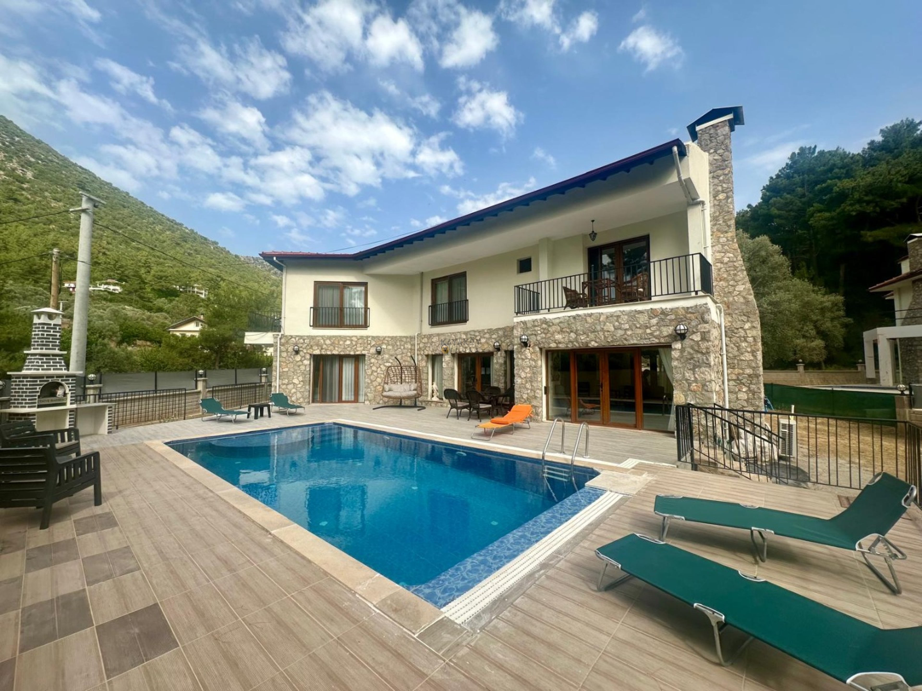 Villa Main