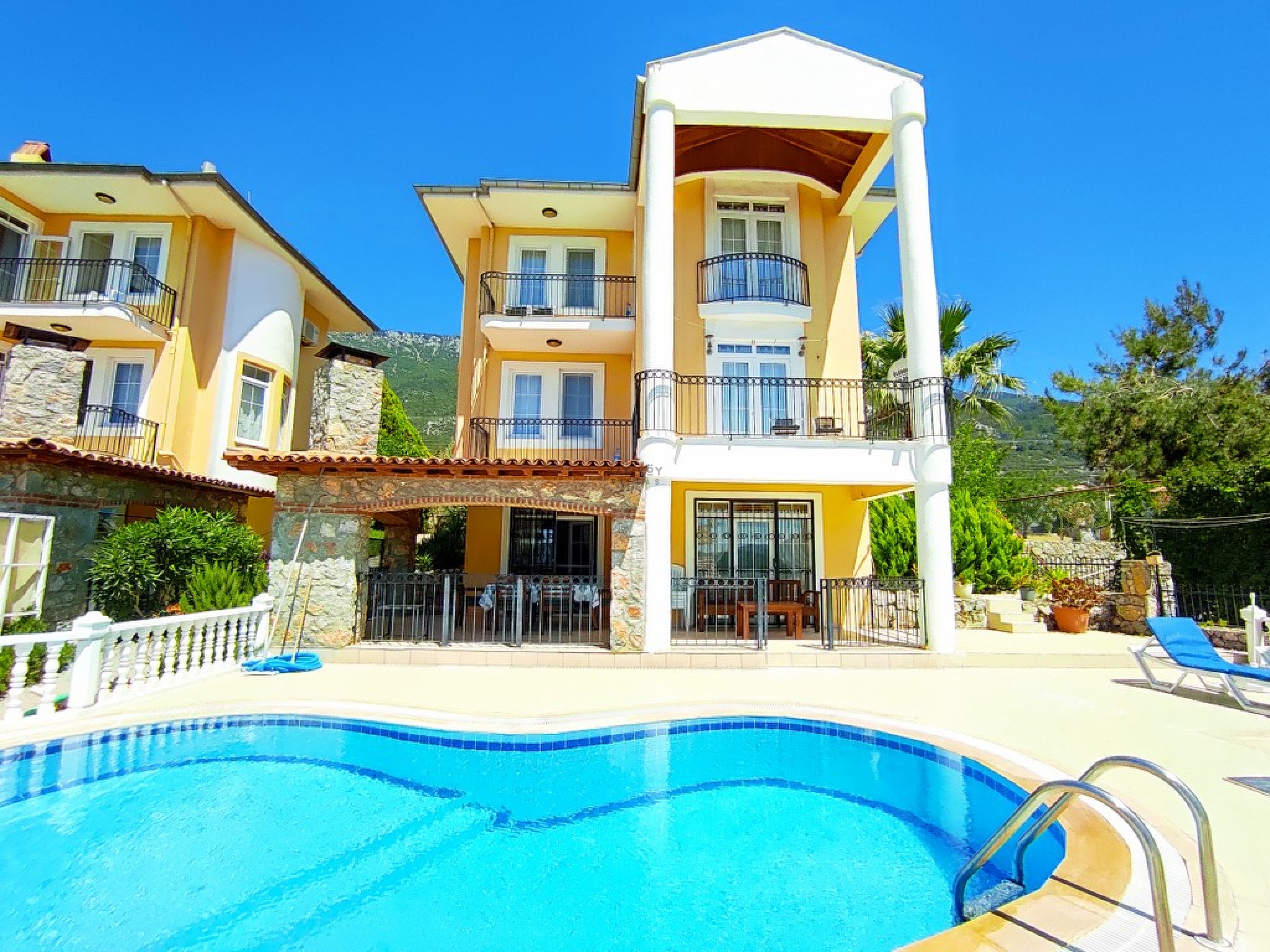 Villa Main