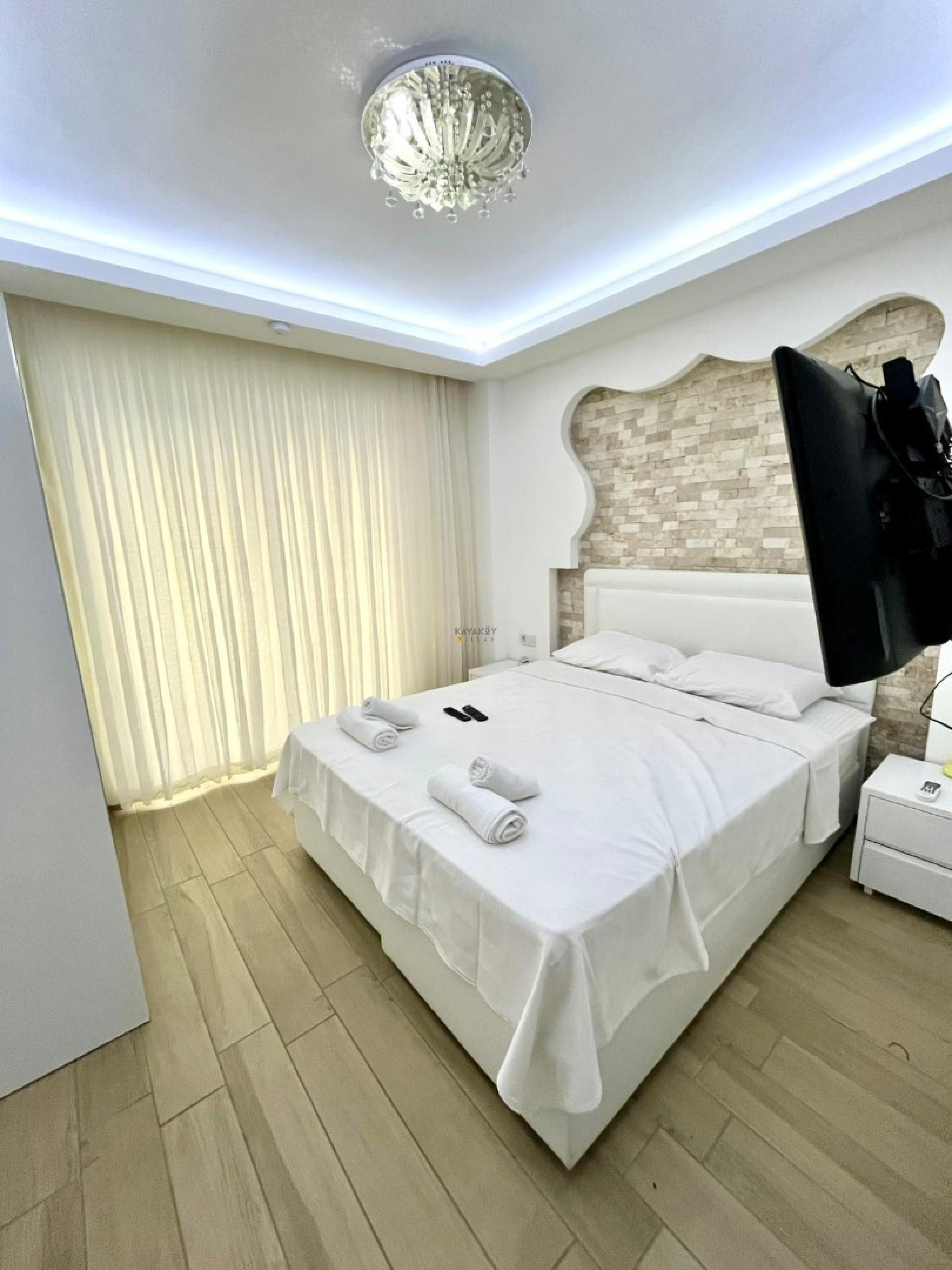 Gallery 0