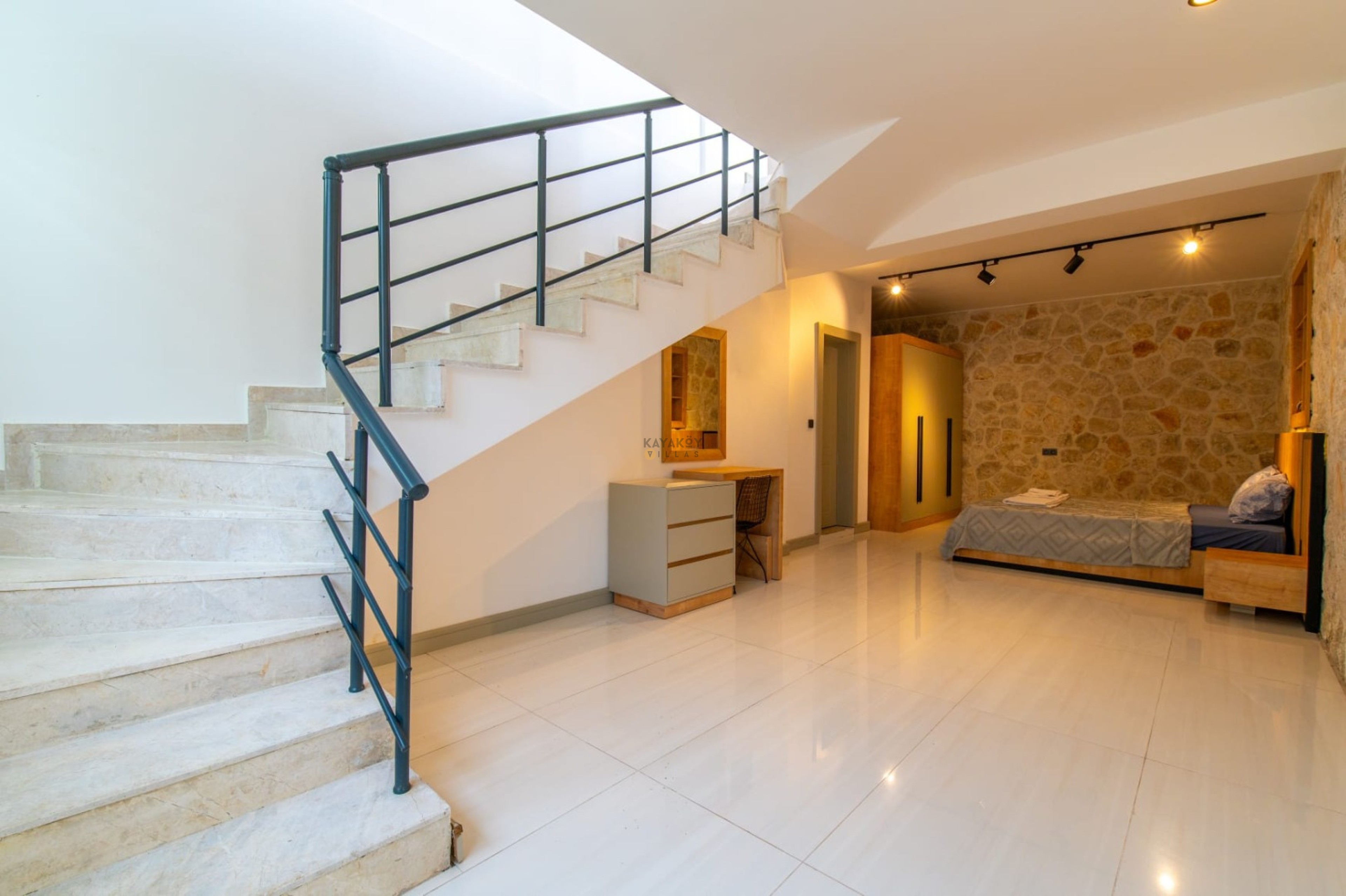 Gallery 4