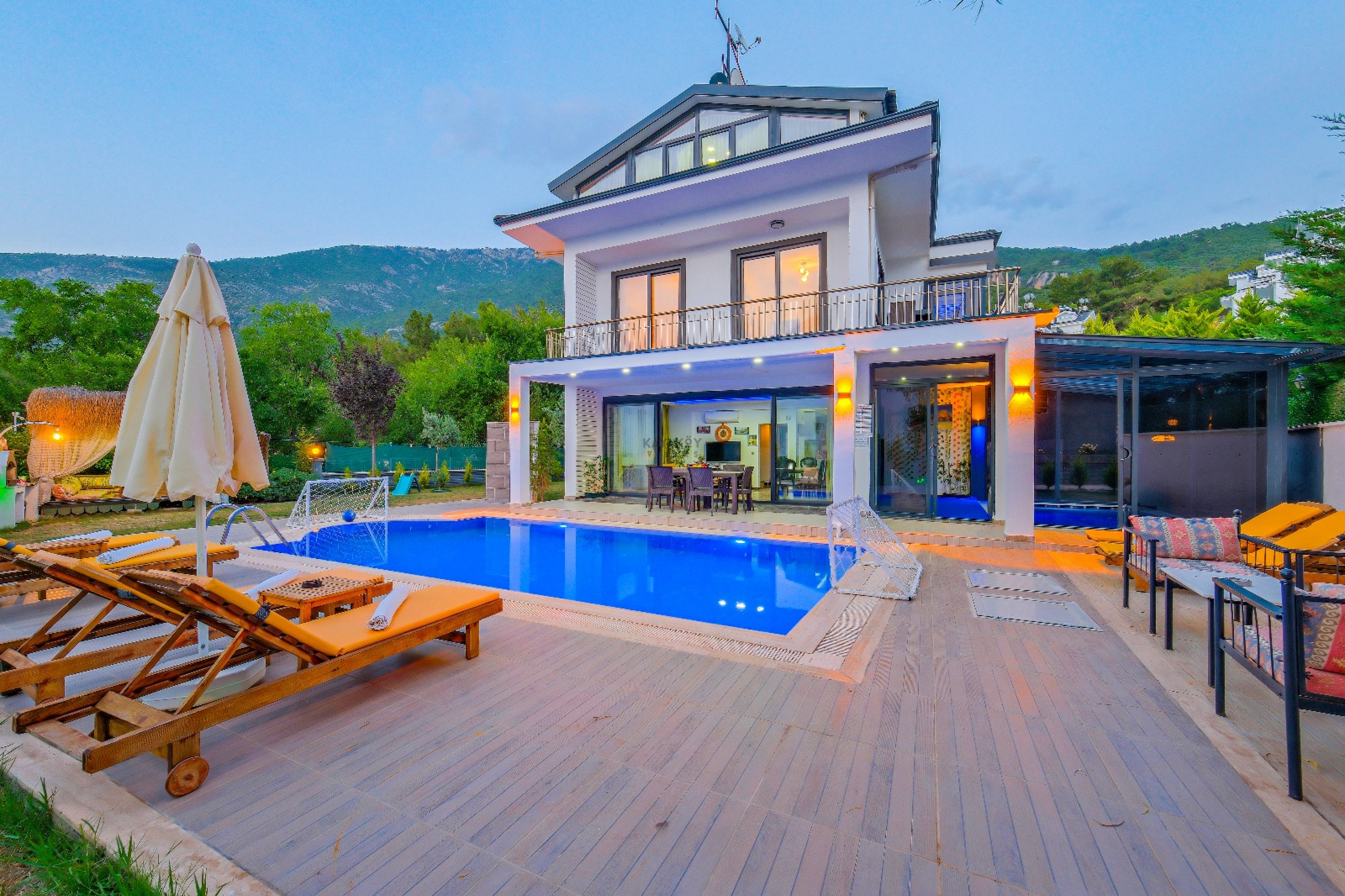 Villa Main