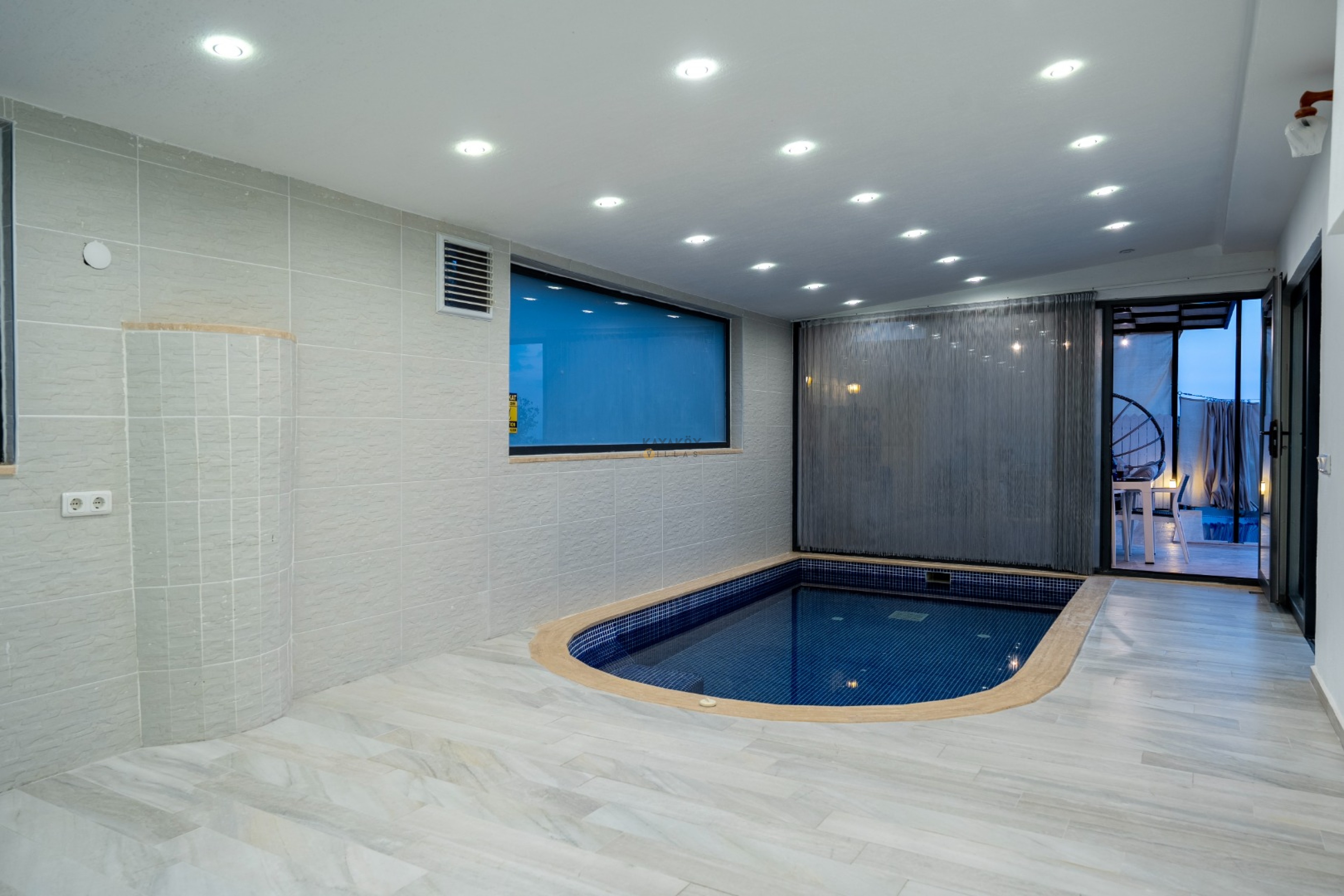 Gallery 4