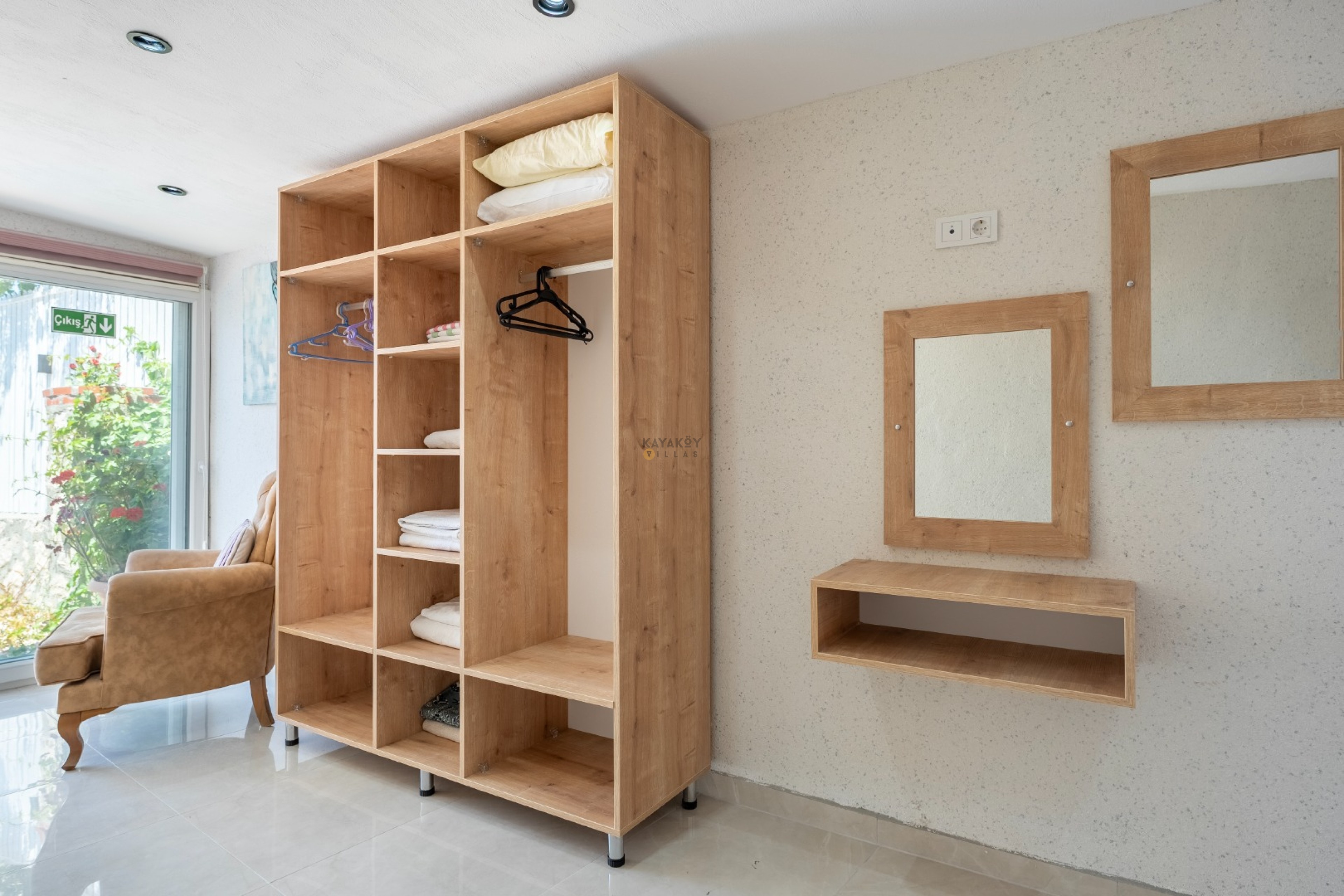 Mobile Gallery 28
