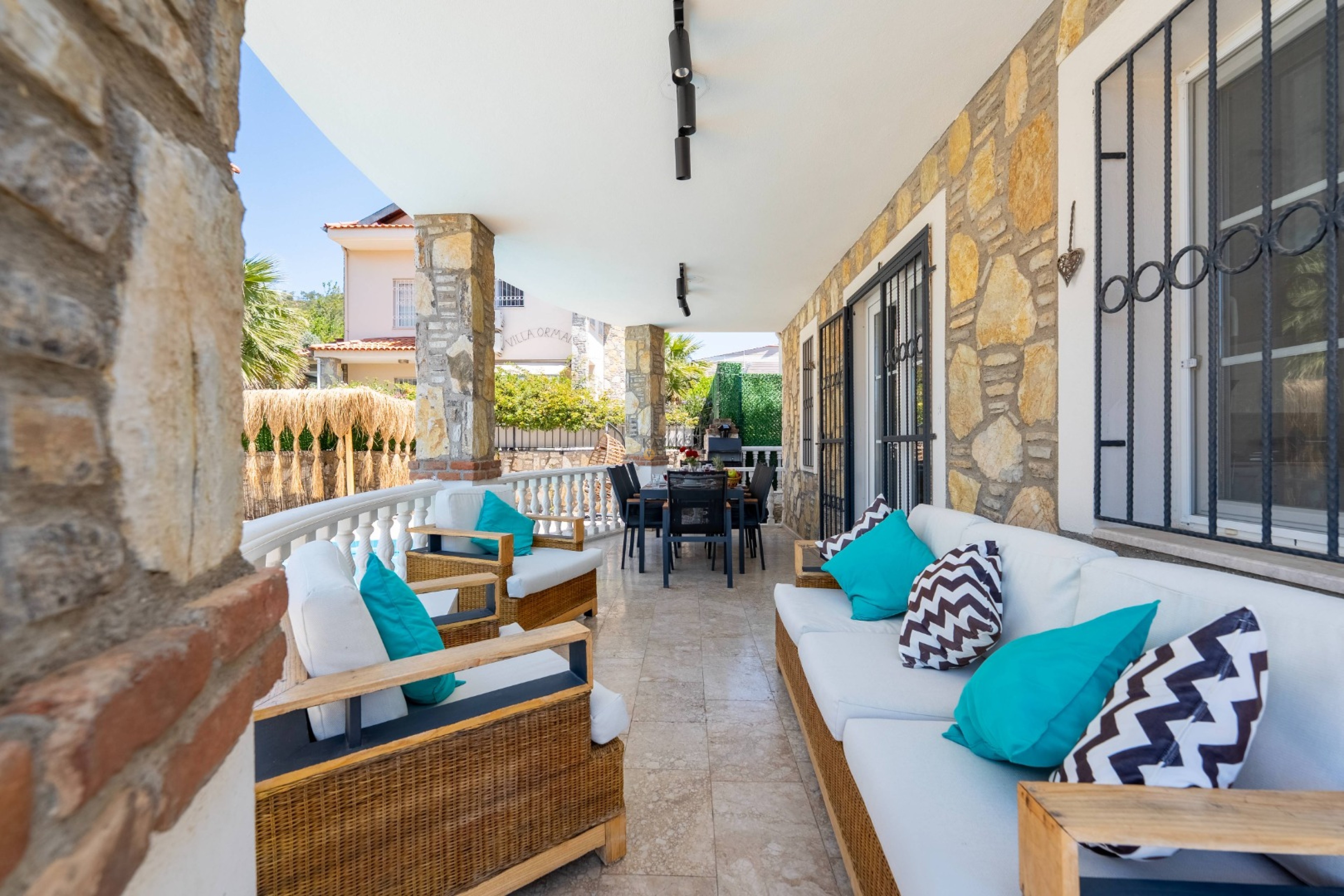 Mobile Gallery 15