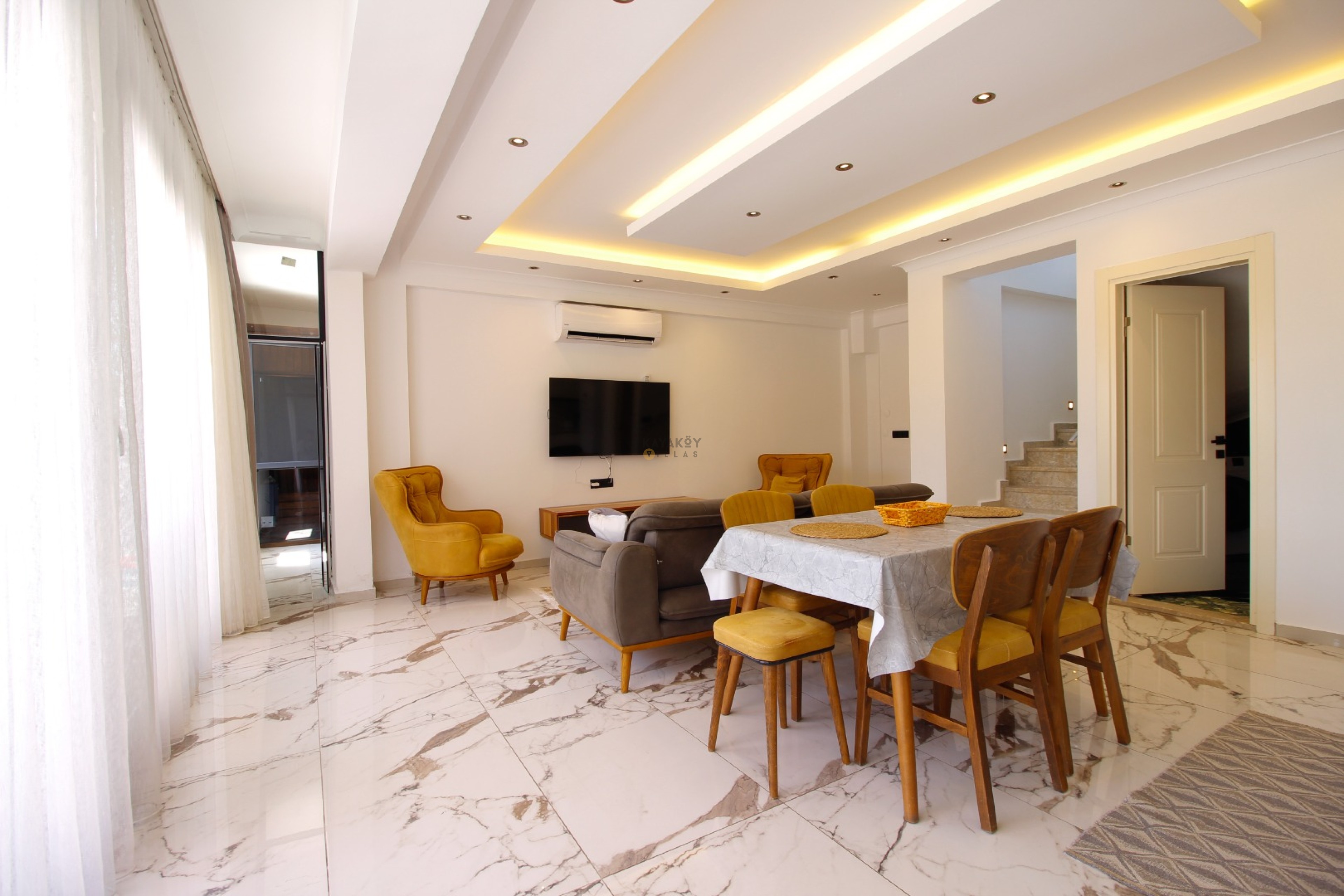 Gallery 4