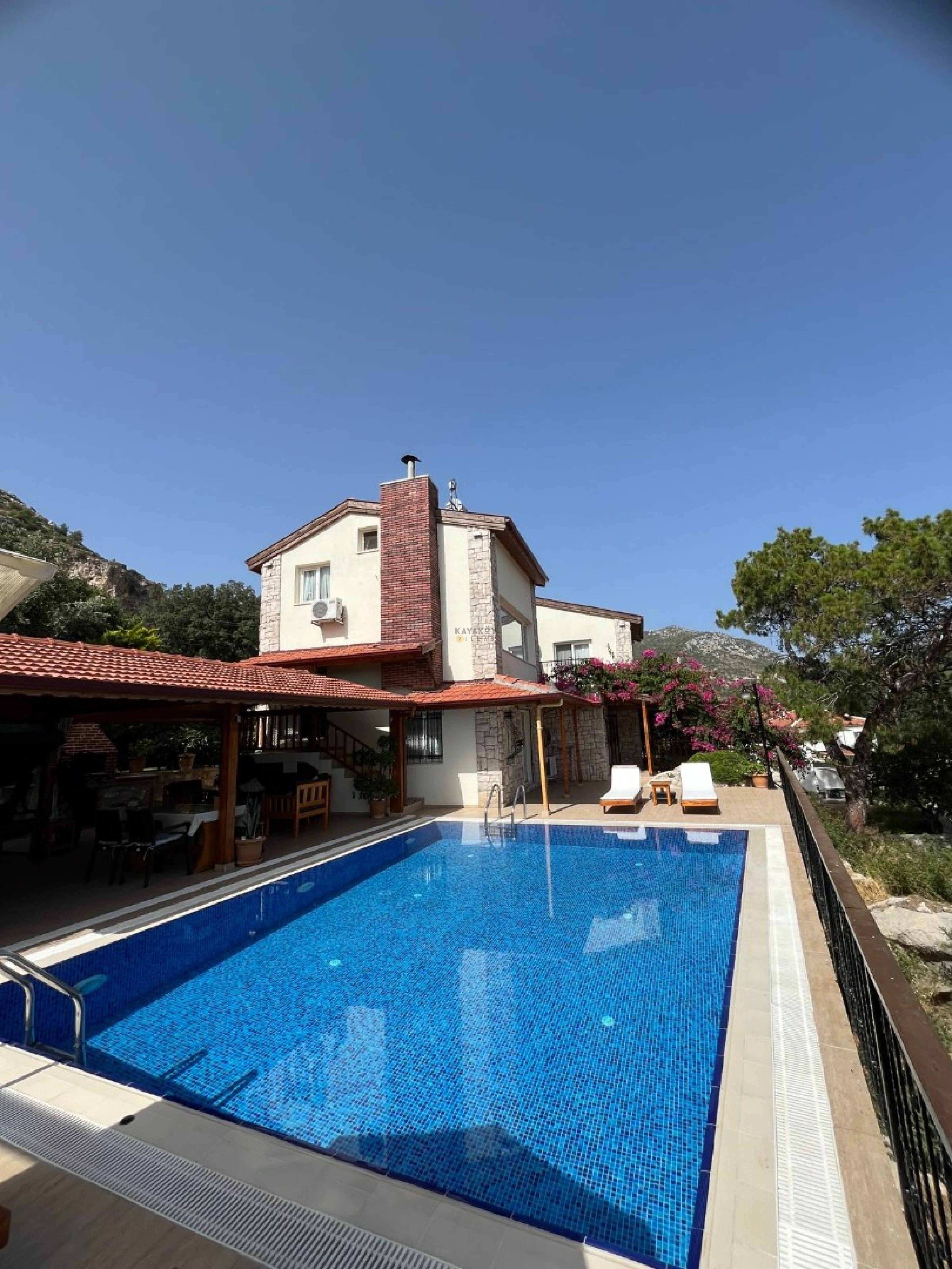 Villa Main