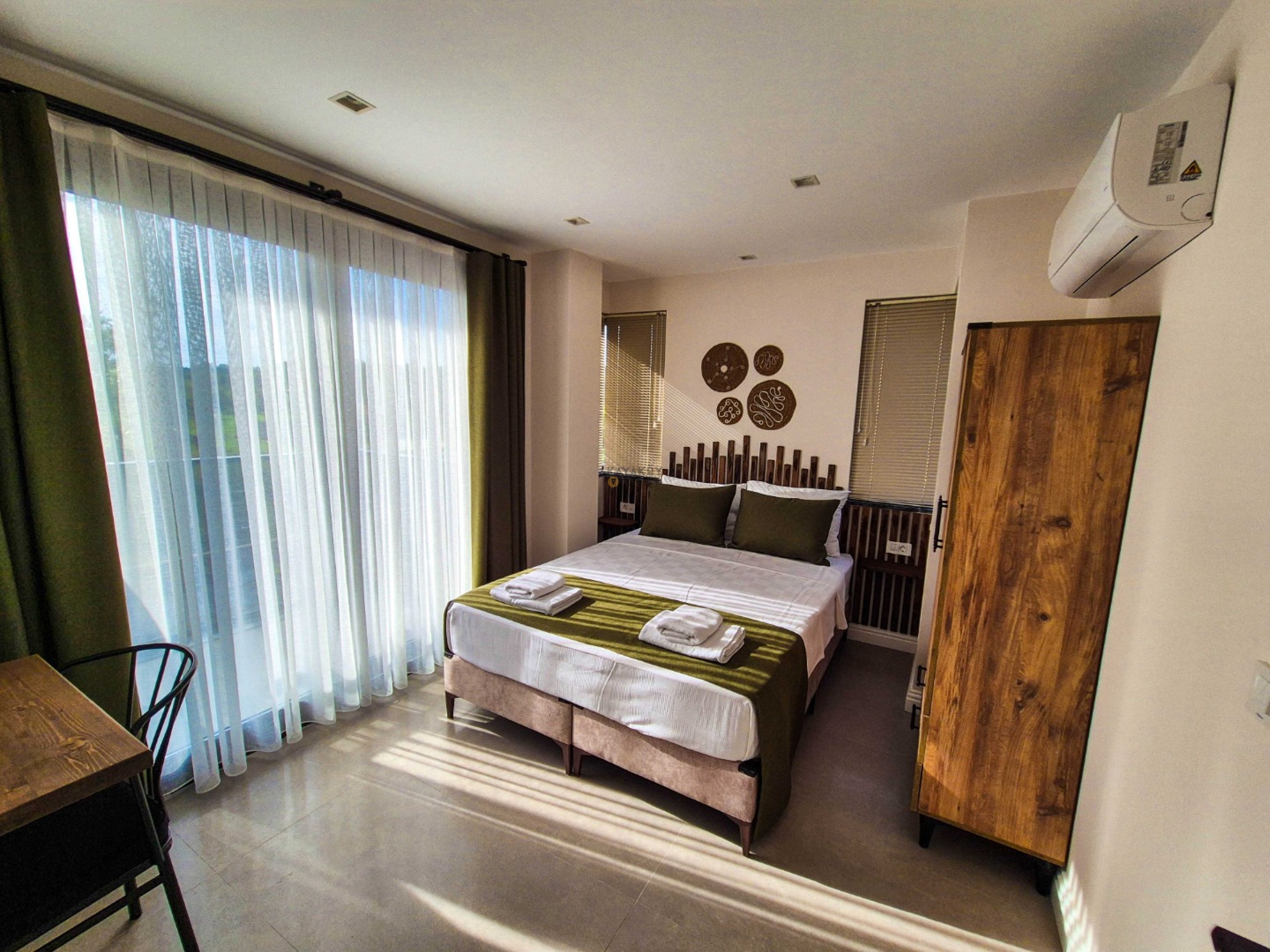 Mobile Gallery 8