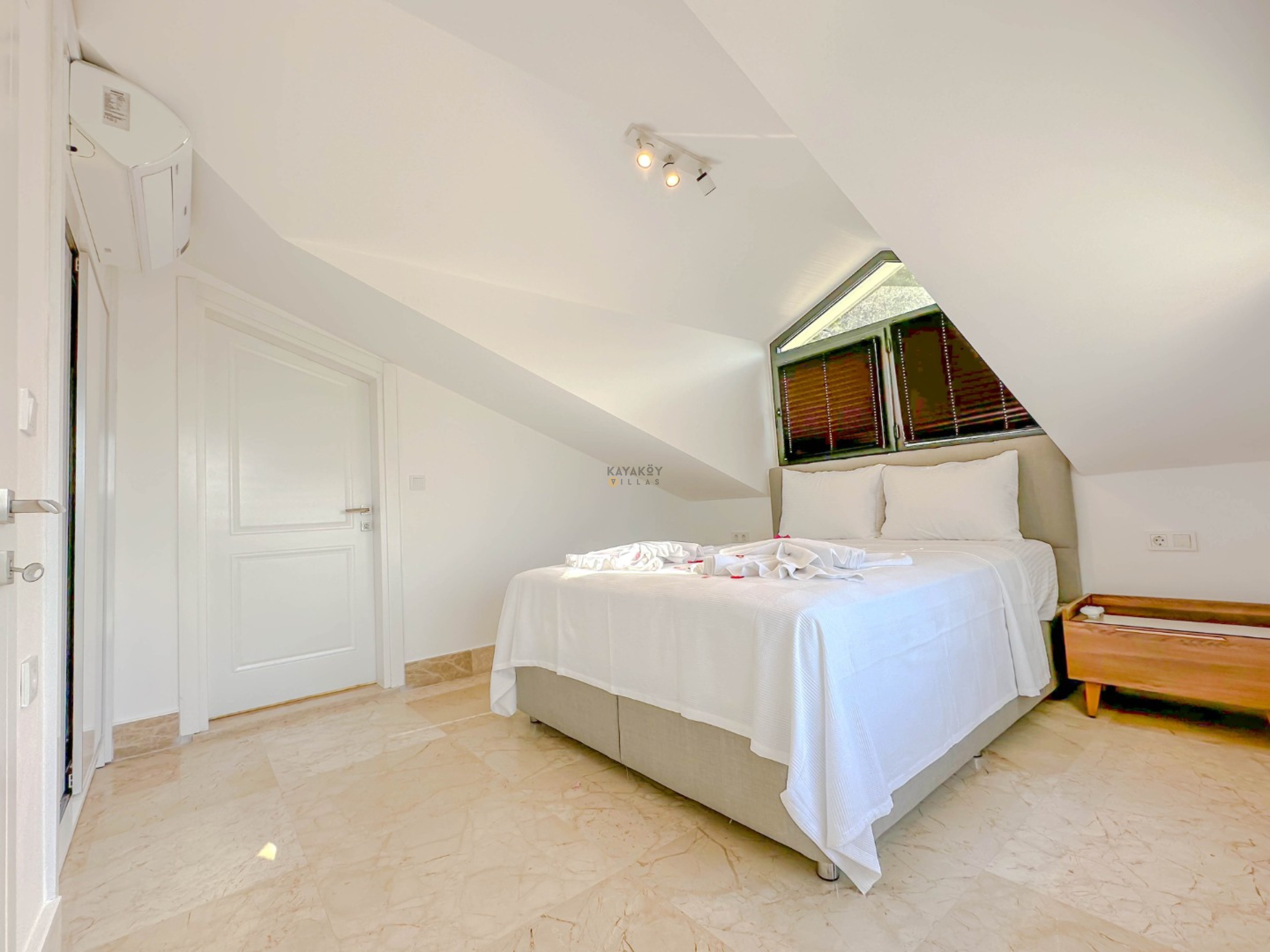 Gallery 2