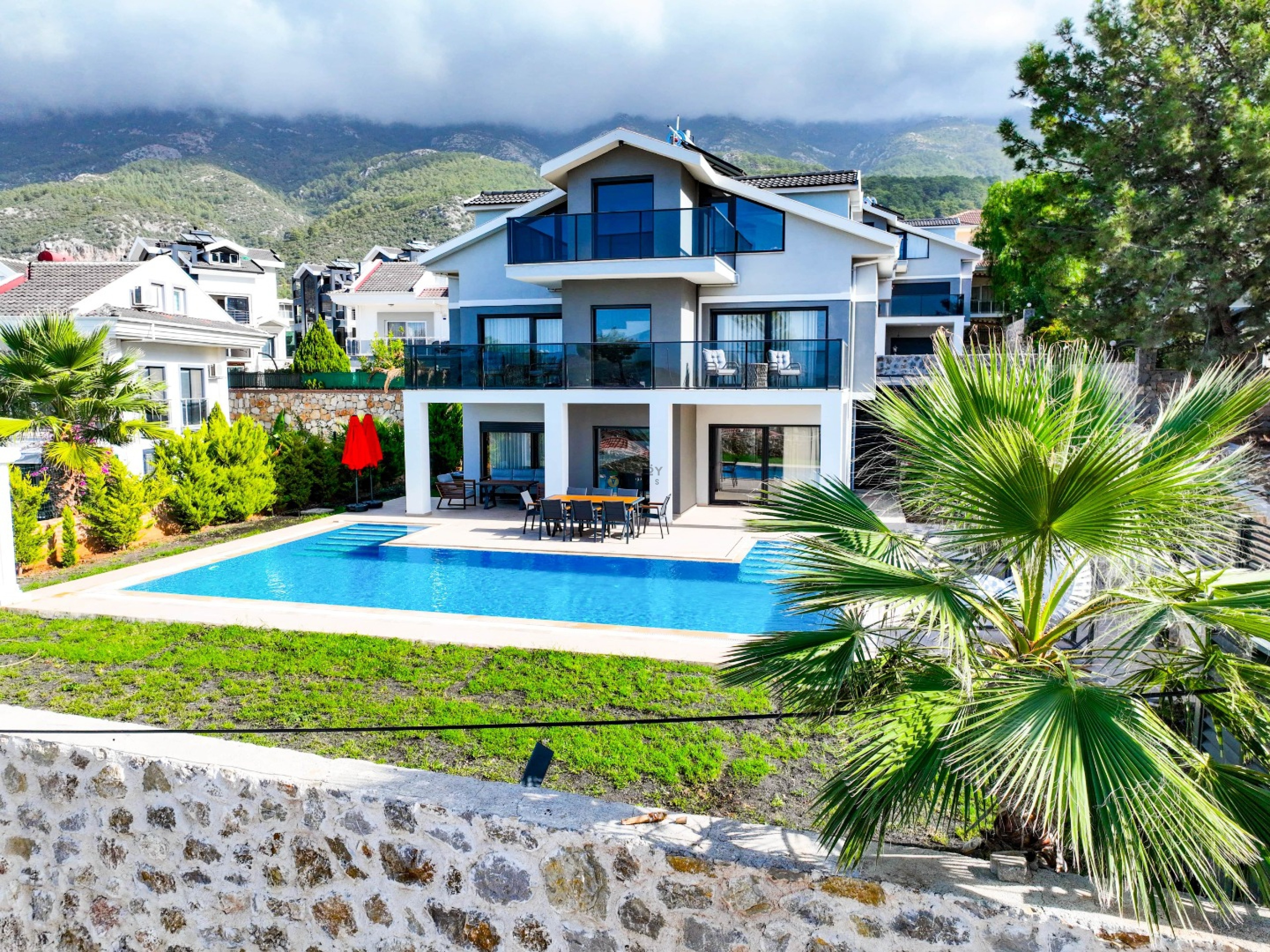 Villa Main