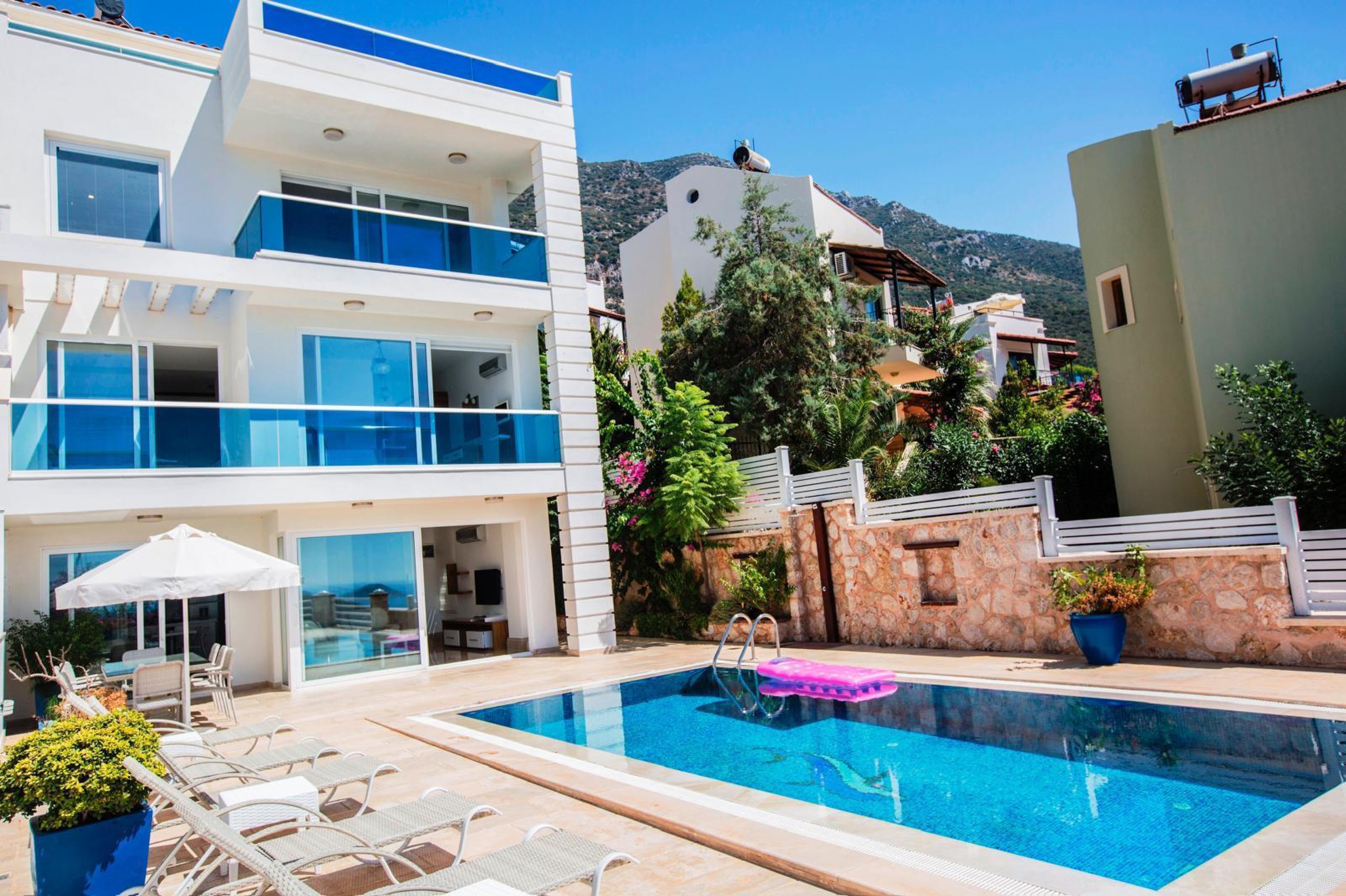 Villa Main